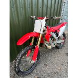 HONDA CRF250 MX MOTOCROSS BIKE *(NO VAT ON HAMMER)*