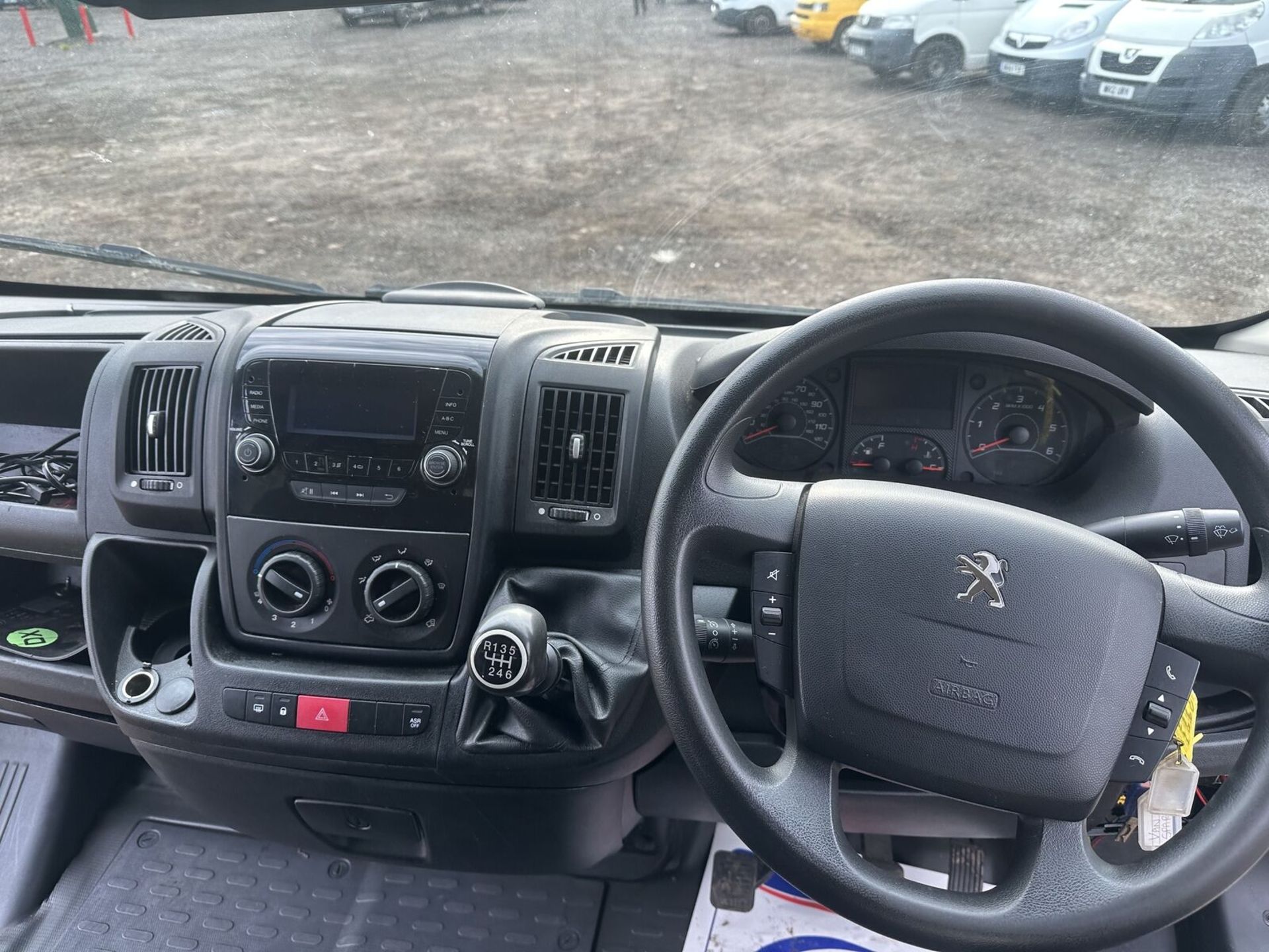 67 PLATE PEUGEOT BOXER CHASSIS CAB 130PS: EURO 6 - CRUISE CONTROL EU STATUS: EURO 6 - Image 5 of 13