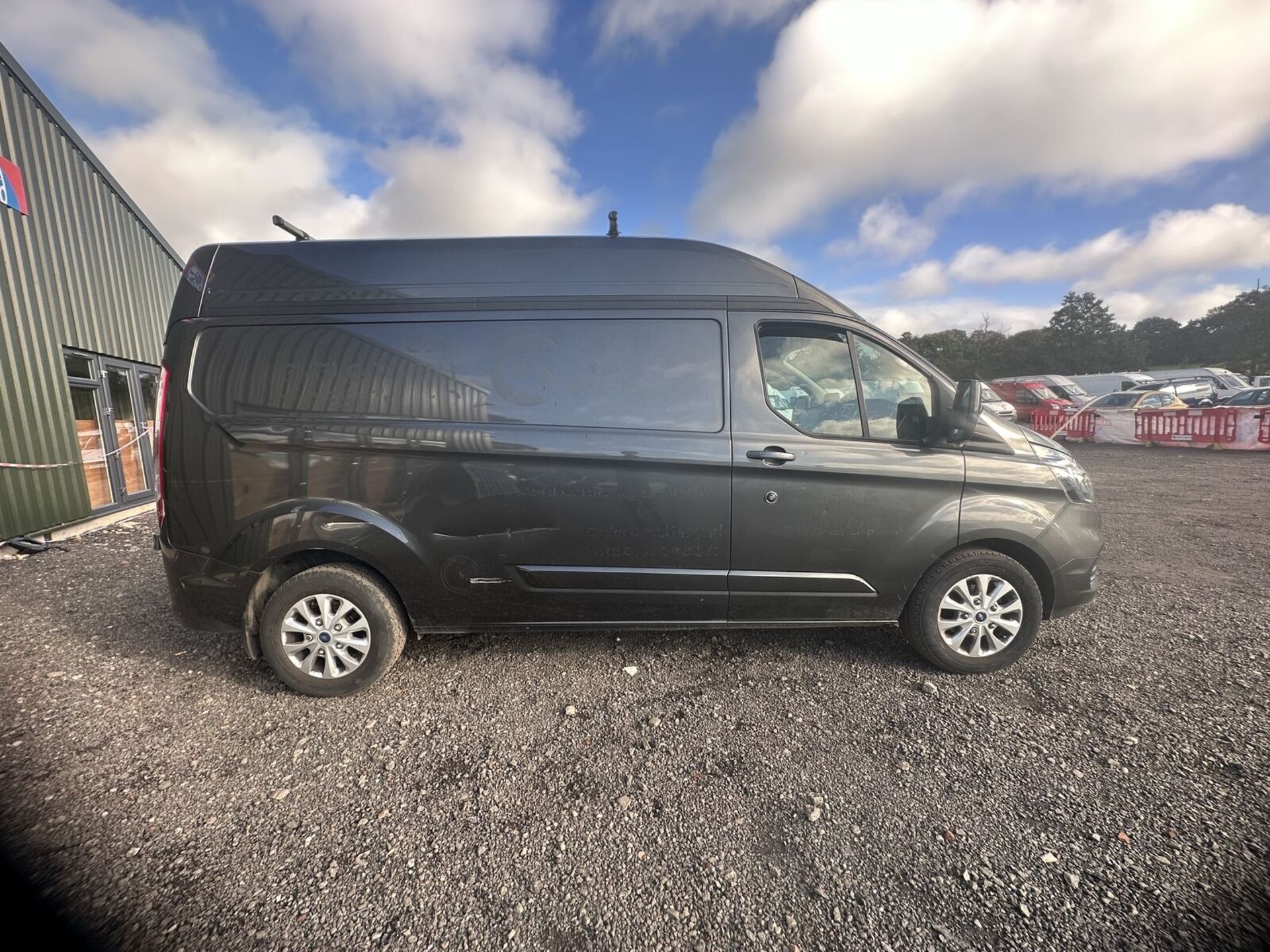 **ONLY 66K MILES** 300 LIMITED PANEL VAN - WELL-MAINTAINED - NO VAT ON HAMMER