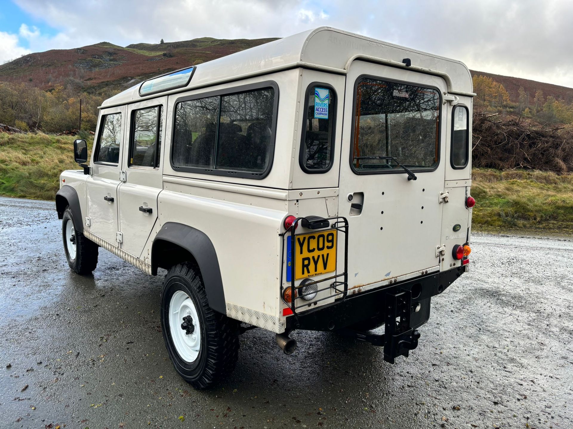 LAND ROVER DEFENDER 110 COUNTY HARDTOP TDCI 2009 EX COUNCIL CSW - Image 14 of 16