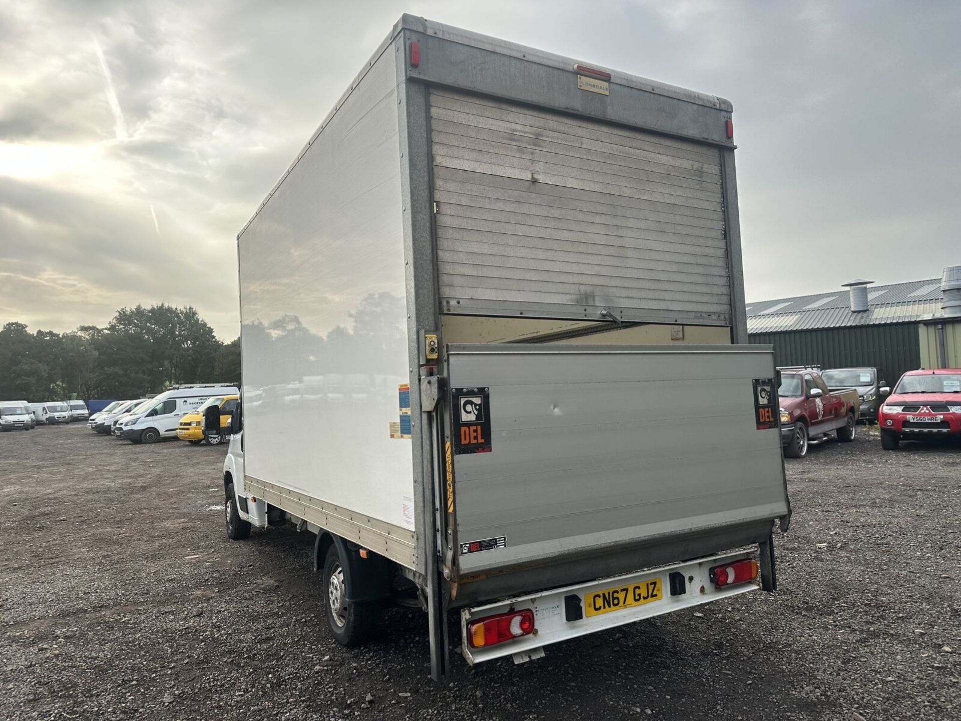 67 PLATE PEUGEOT BOXER CHASSIS CAB 130PS: EURO 6 - CRUISE CONTROL EU STATUS: EURO 6 - Image 9 of 13