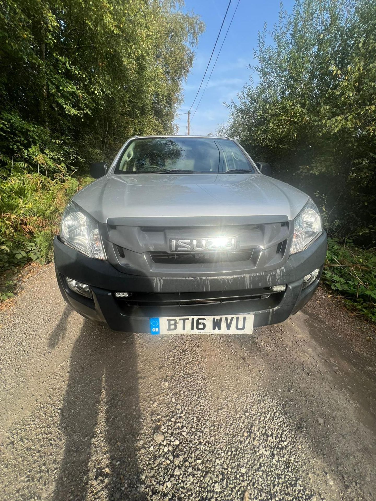 ISUZU D-MAX 2.5 DIESEL TWIN TURBO TD - Image 18 of 18