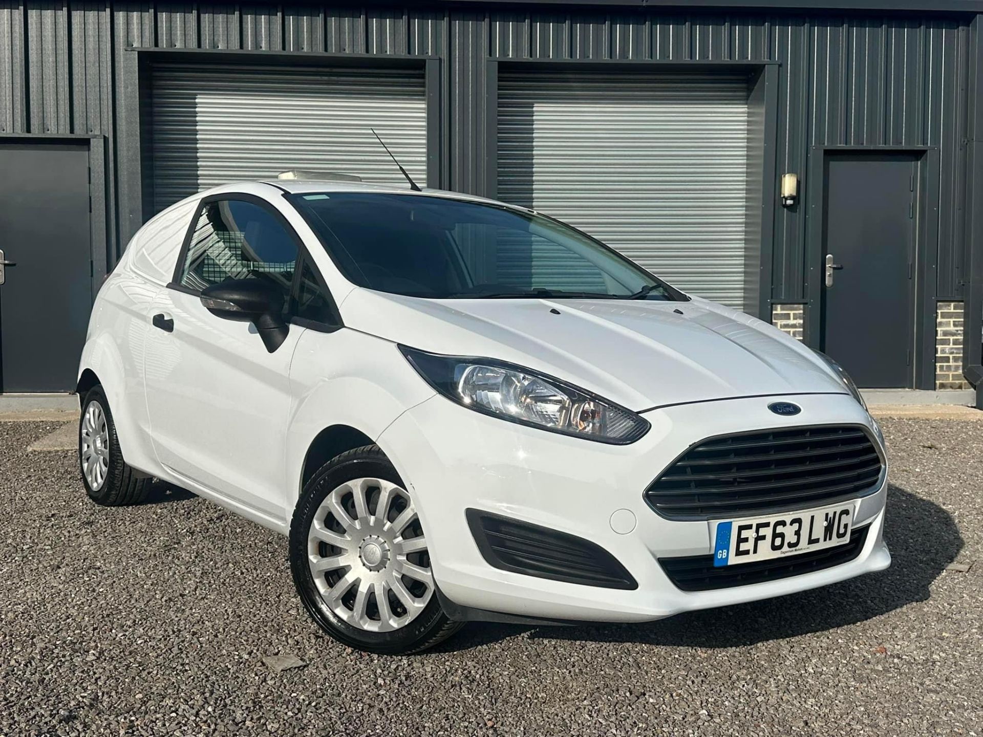 2014 FORD FIESTA BASE TDCI WHITE CAR DERIVED VAN - Bild 2 aus 5