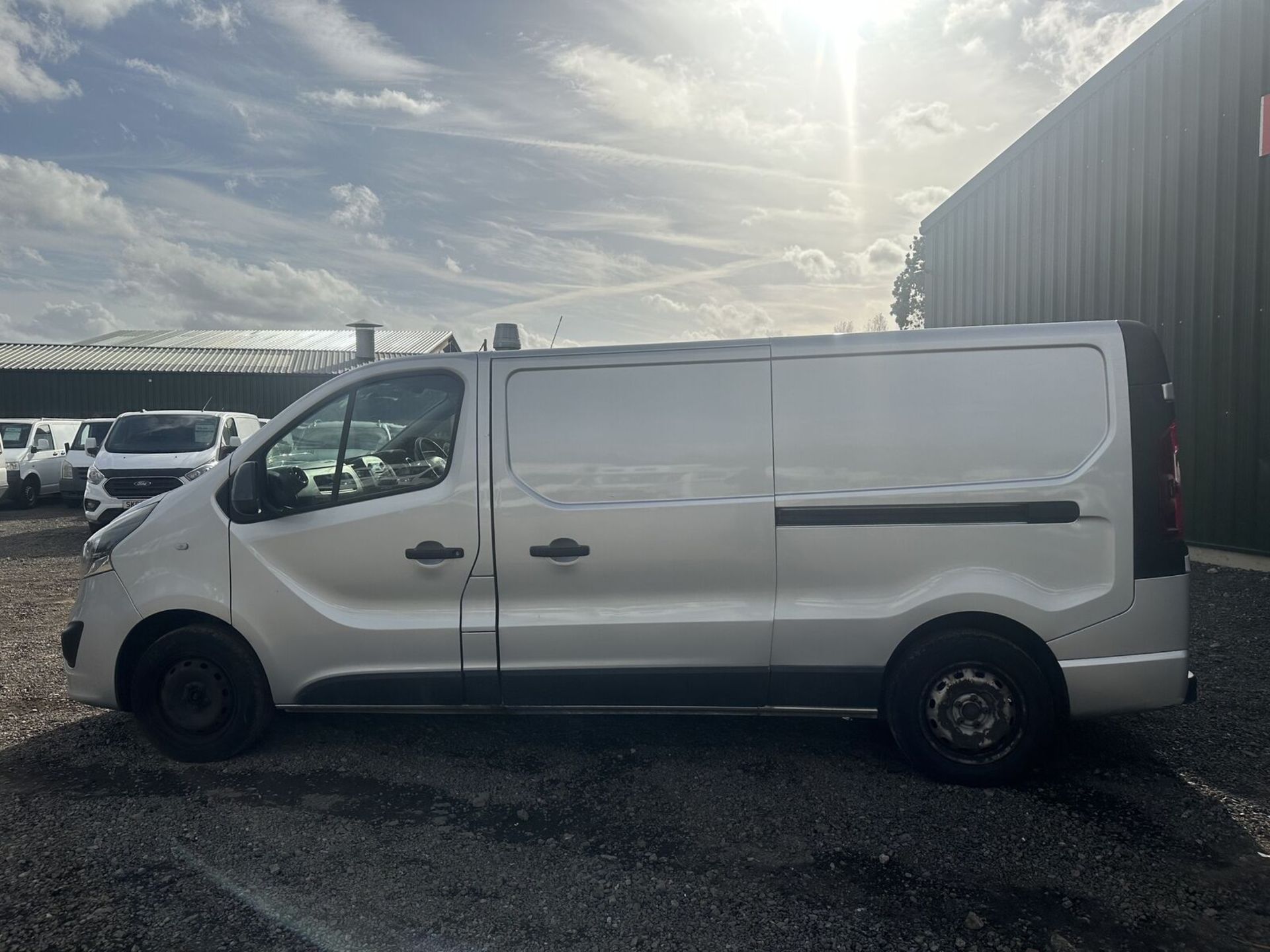 2019 VAUXHALL VIVARO L2 DIESEL 2900 1.6 SPORTIVE H1 - MOT: MARCH 2024 NO VAT ON HAMMER