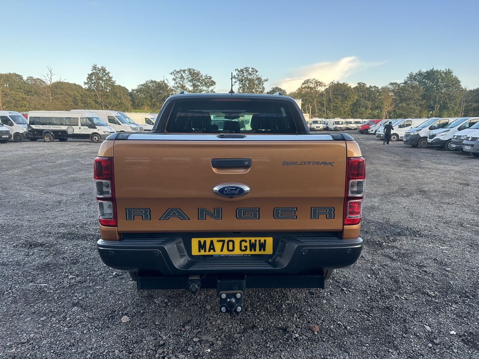 *(ONLY 22K MILEAGE)* 70 PLATE FORD RANGER WILDTRAK - MOT SEPT 2024 - NO VAT ON HAMMER - Image 19 of 22