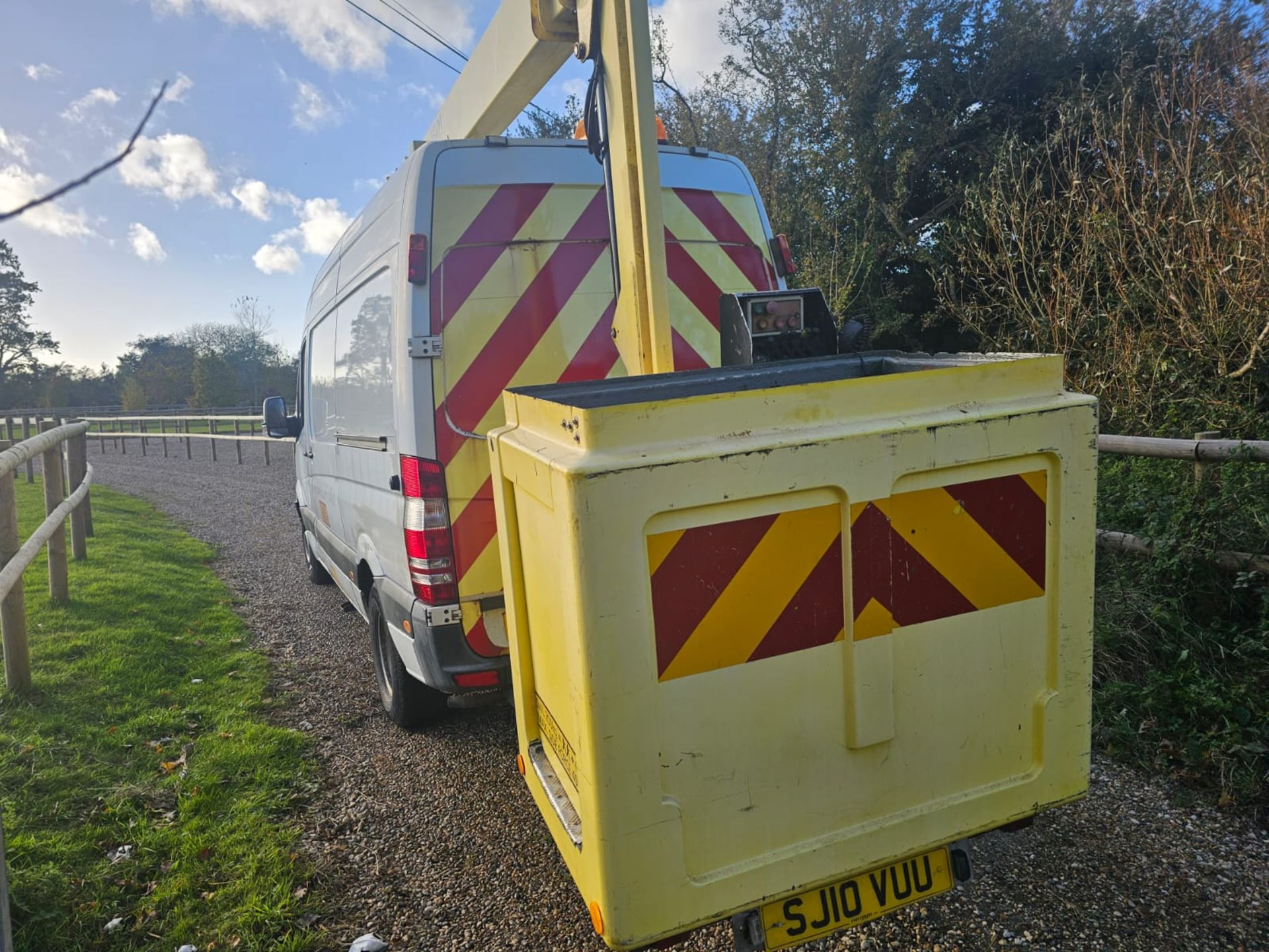 CHERRY PICKER 2010 MERCREDES SPRINTER 2.1 - Image 4 of 5