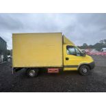 WORKHORSE YELLOW LUTON BOX VAN WITH TAIL LIFT READY TO GO - MOT MAY 2024 - NO VAT ON HAMMER