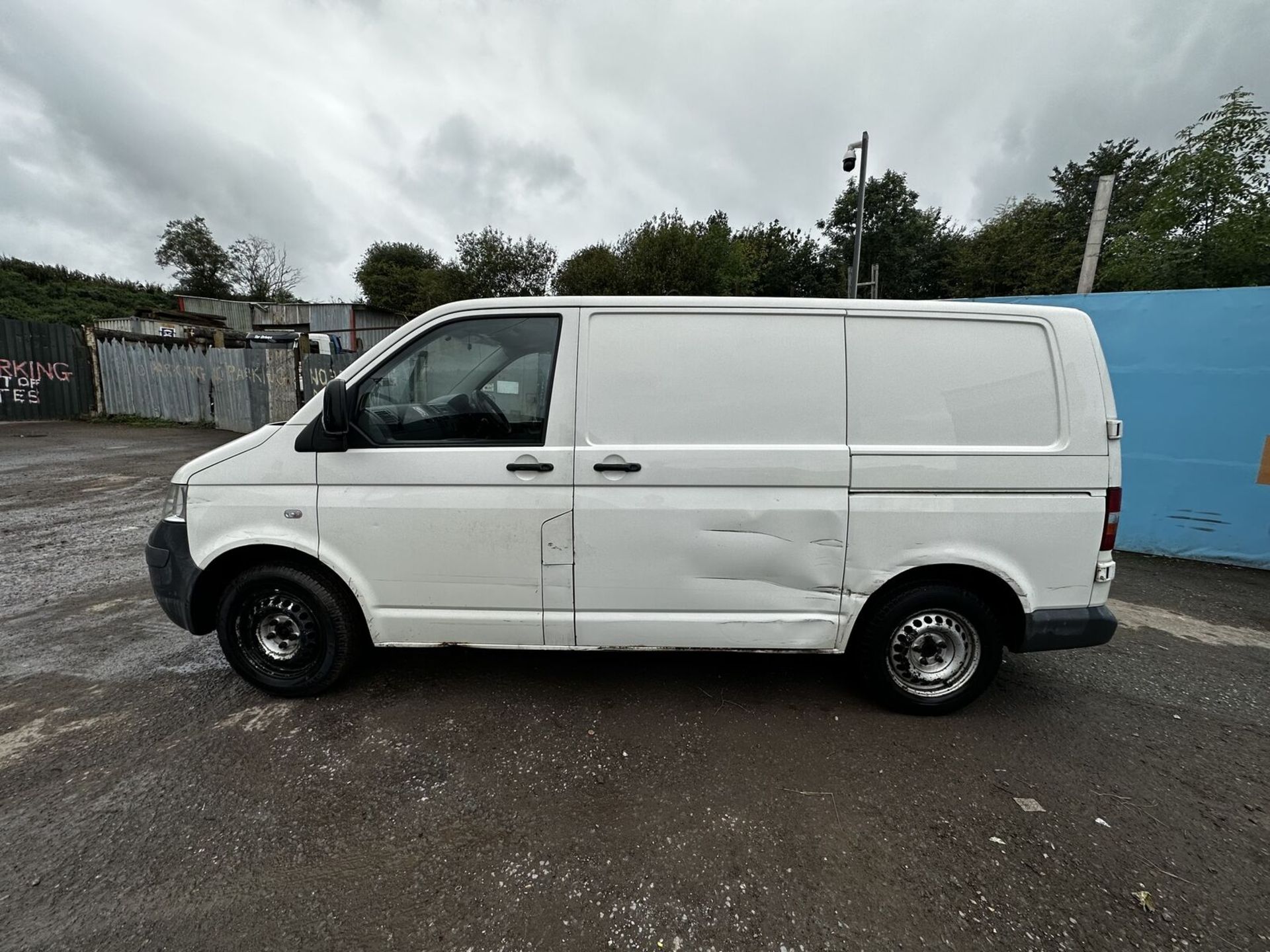 120K MILES - VOLKSWAGEN TRANSPORTER TDI PANEL VAN - 2 FORMER KEEPERS - NO VAT ON HAMMER