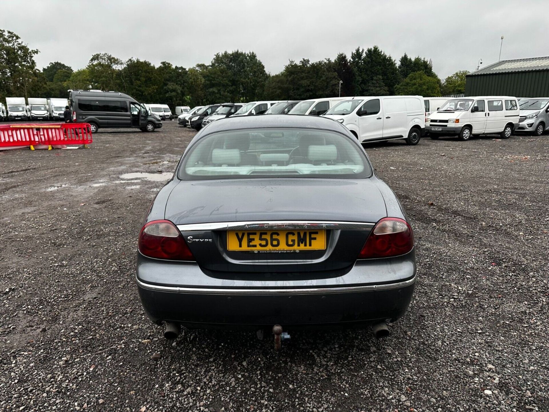 STUNNING JAGUAR S-TYPE SALOON 2.7D TDV6 - READY TO IMPRESS (NO VAT ON HAMMER)** - Image 4 of 11