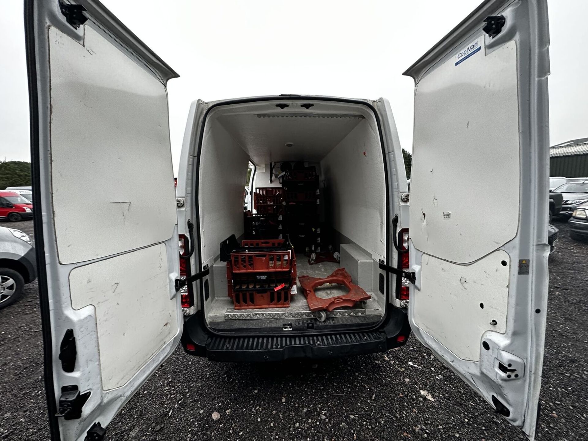 NISSAN NV400 WHITE PANEL VAN - RELIABLE WORKHORSE - MOT JAN 2024 - NO VAT ON HAMMER - Image 12 of 18