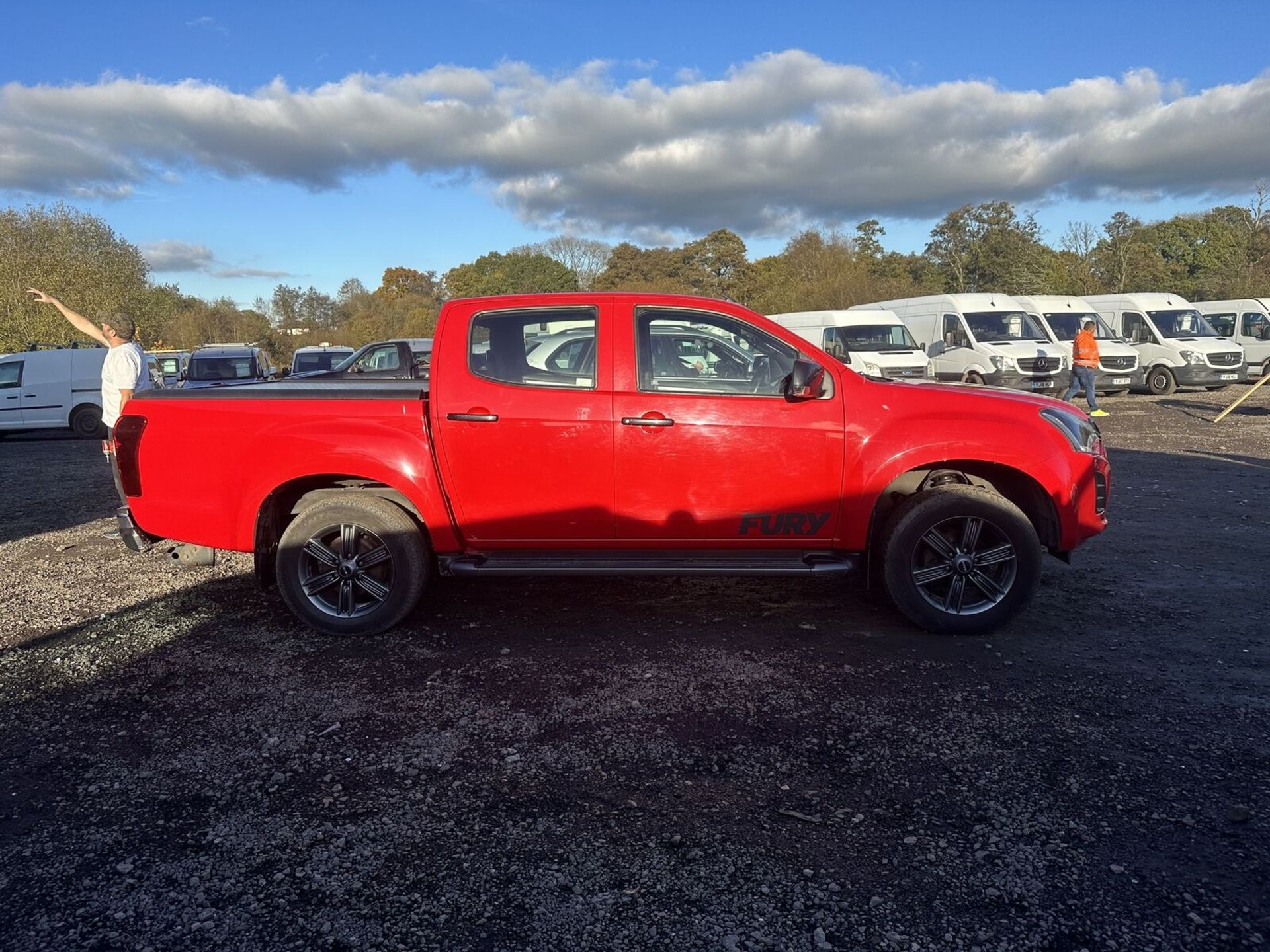 **(ONLY 82K MILEAGE)** SPECIAL EDITION STUNNER: 2019 ISUZU D-MAX FURY 4X4 BARGAIN