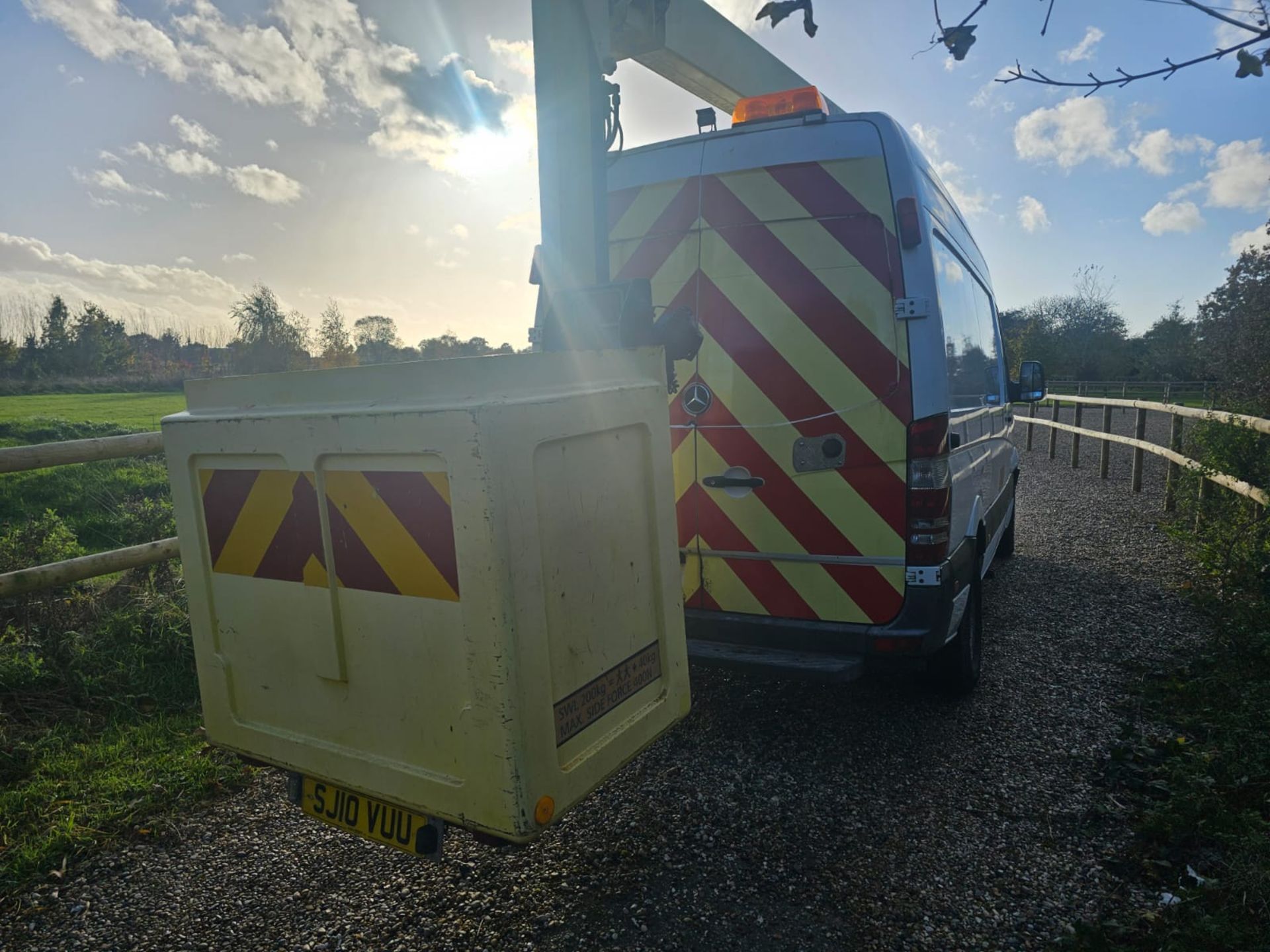 CHERRY PICKER 2010 MERCREDES SPRINTER 2.1 - Image 5 of 5