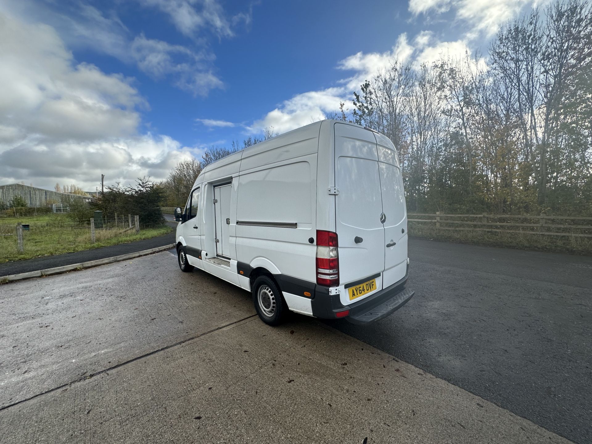 2014 MERCEDES-BENZ SPRINTER 313 CDI WHITE FRIDGE/FREEZER PANEL VAN - Image 4 of 8