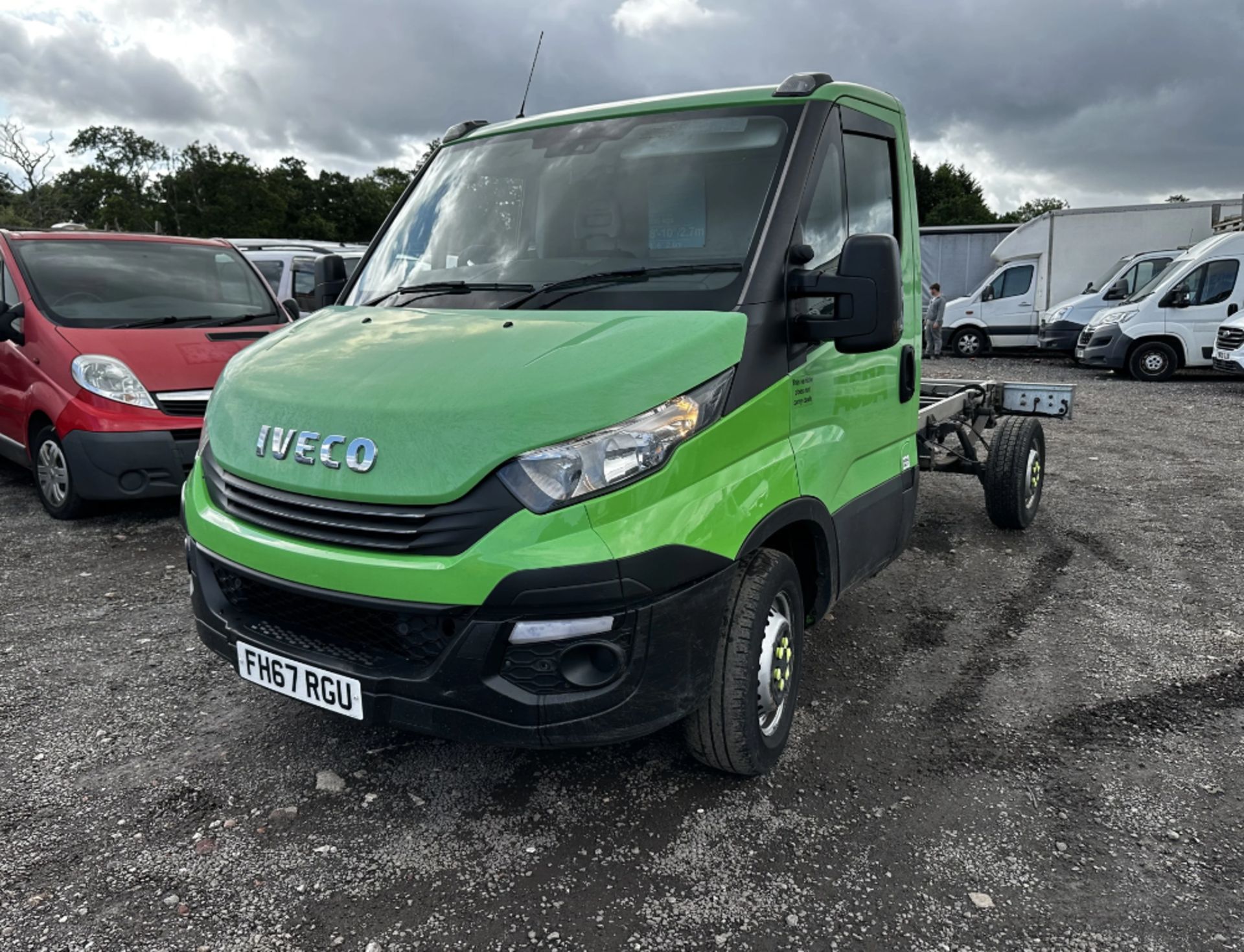 AUTOMATIC!! IVECO: STARTS AND RUNS PERFECTLY - MOT: FEB 2024 **(NO VAT ON HAMMER)** - Image 5 of 14