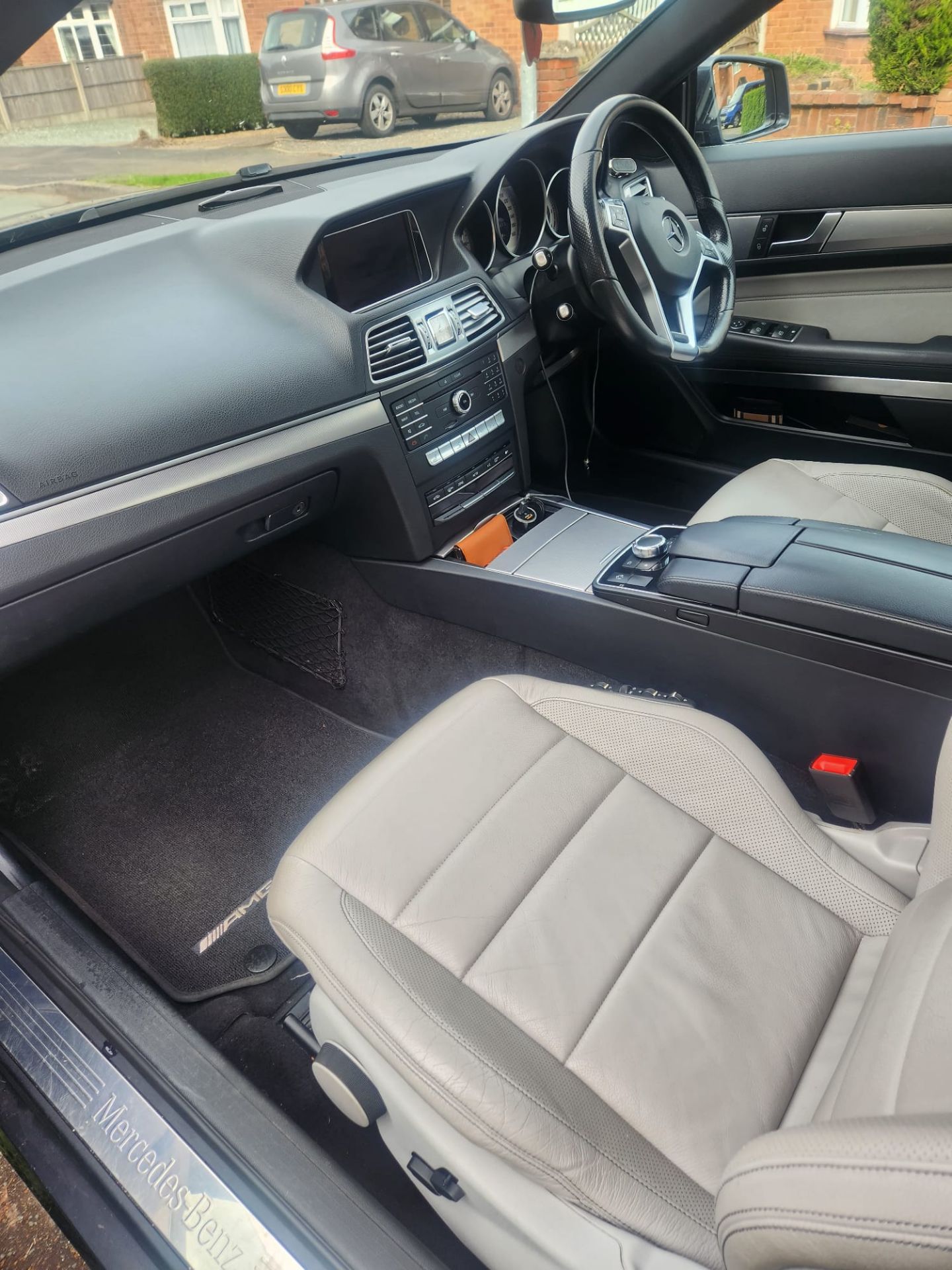 MERCEDES-BENZ E220 AMG LINE BLUETEC AUTO - 86K MILES (NO VAT ON HAMMER) - Image 6 of 13