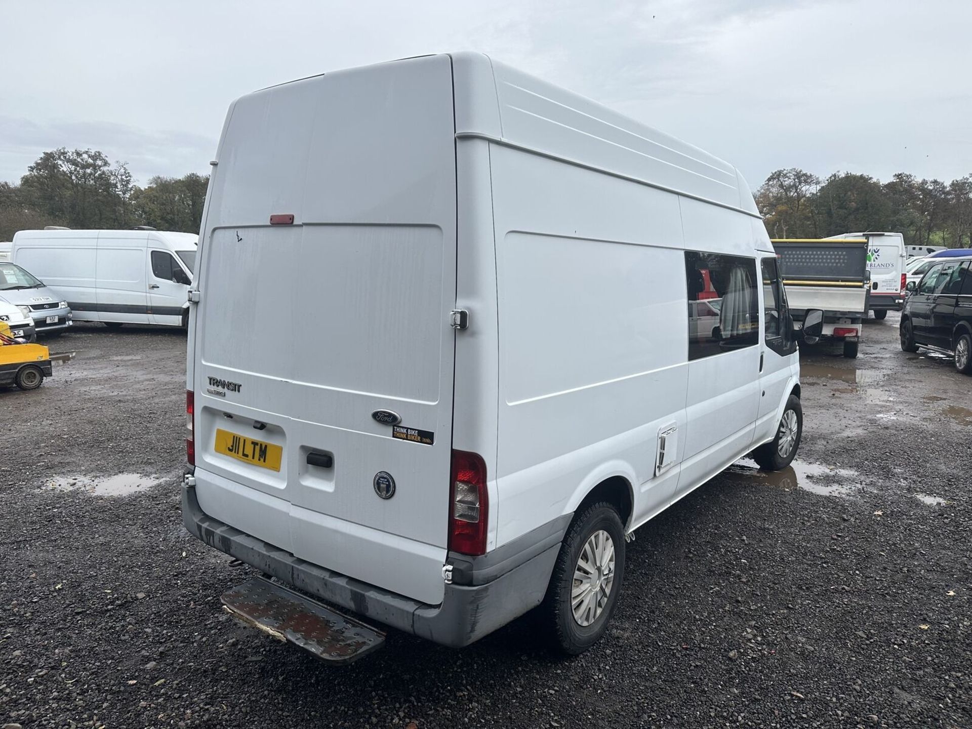 EXPLORE FREELY: 2007 FORD TRANSIT 115 CAMPER - YOUR ROAD-READY ESCAPE - NO VAT ON HAMMER - Image 3 of 15