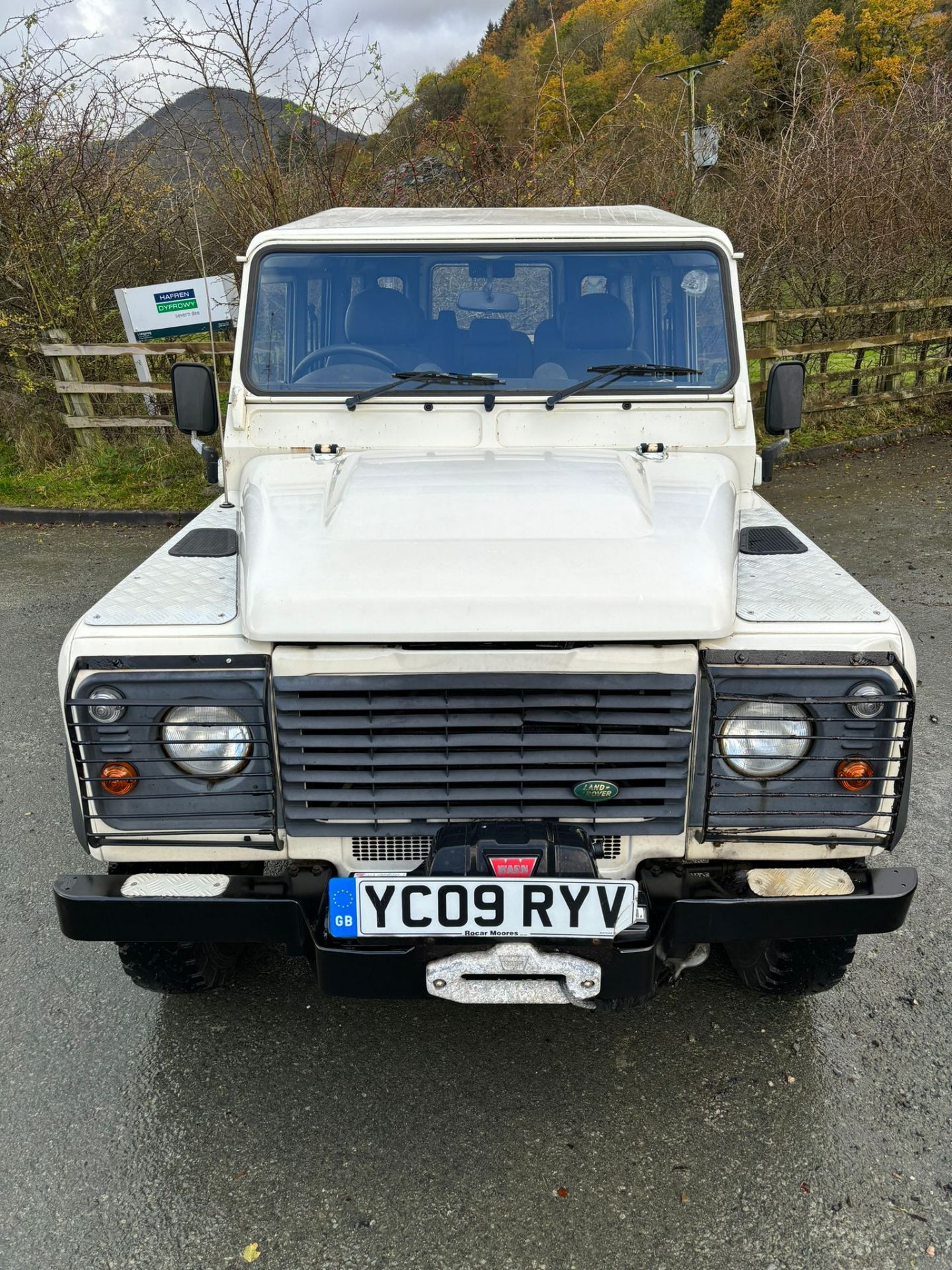 LAND ROVER DEFENDER 110 COUNTY HARDTOP TDCI 2009 EX COUNCIL CSW - Image 12 of 16