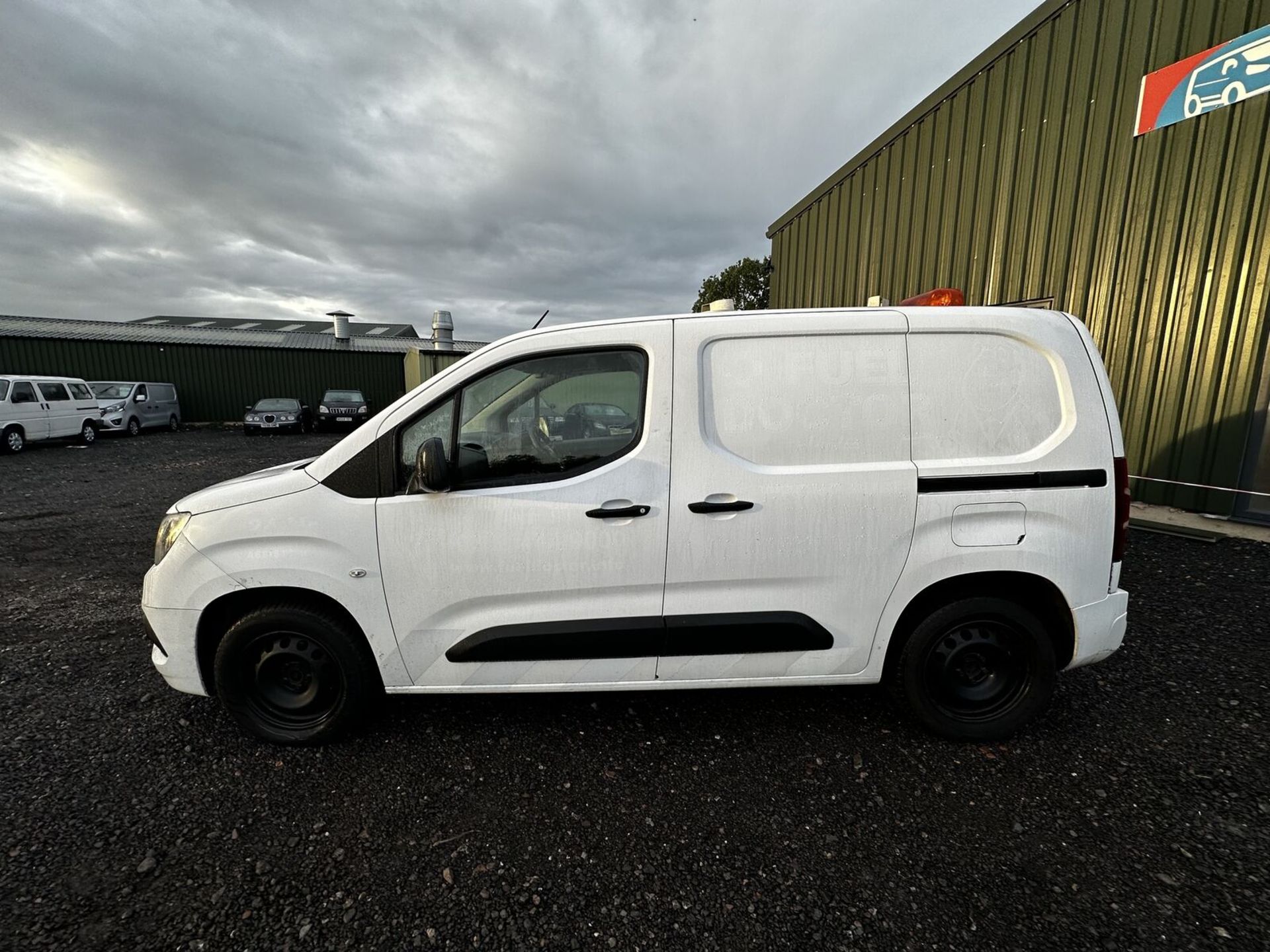 2019 VAUXHALL COMBO - 166K MILES - MOT MARCH 2024 - NO VAT ON HAMMER - Image 12 of 15