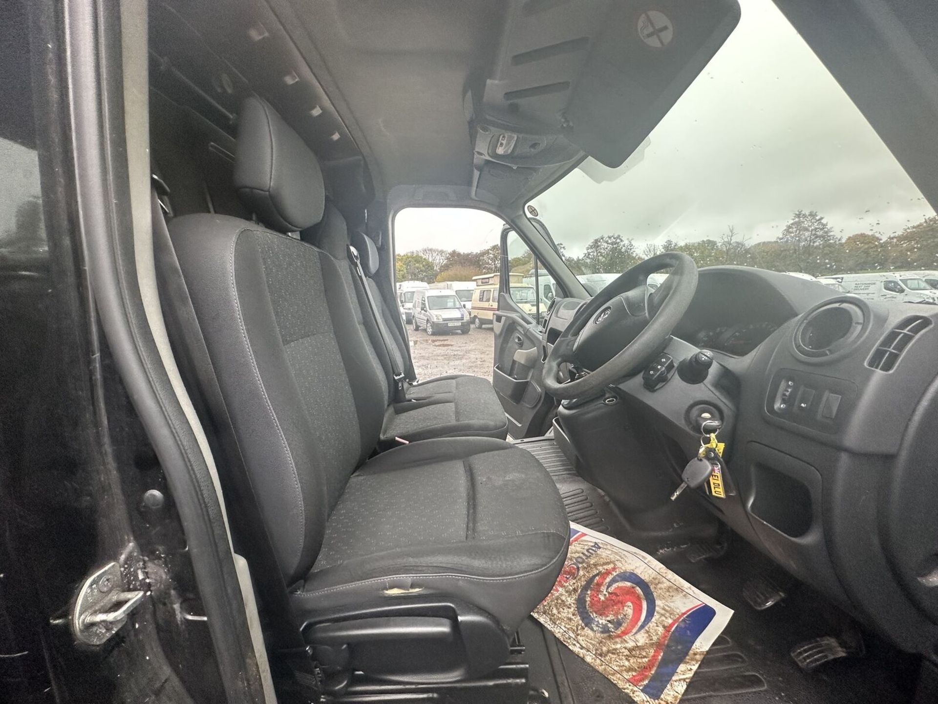 MOVANO PANEL VAN: 2018 VAUXHALL, RELIABLE RUN, CLEAR HISTORY - NO VAT ON HAMMER - Image 4 of 15