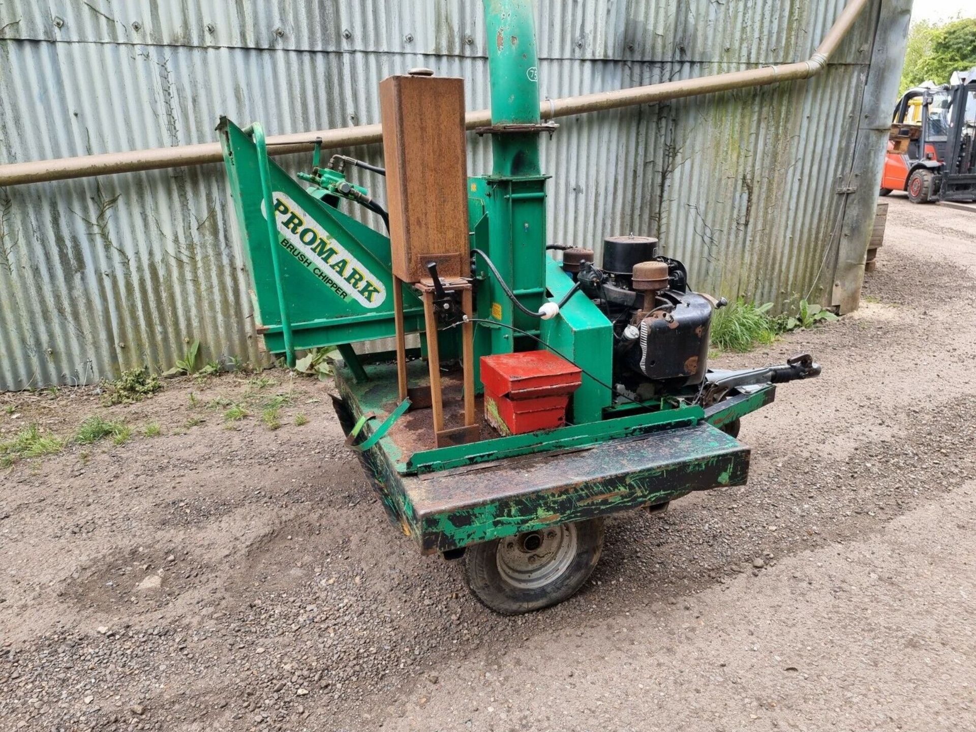 20HP PETROL WOOD CHIPPER - Image 4 of 7