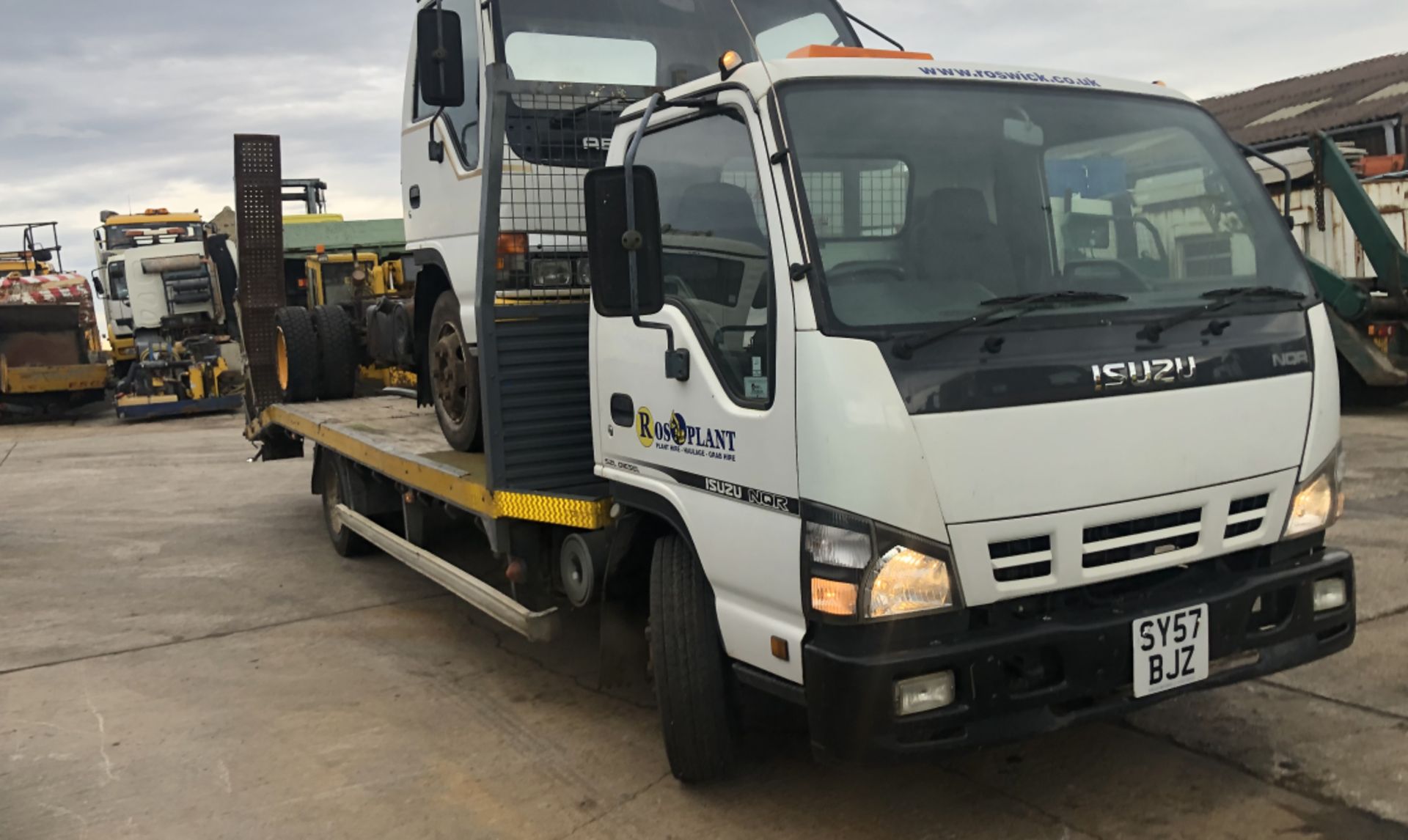 NQR 7.5 TON ISUZU CAB AND CHASSIS