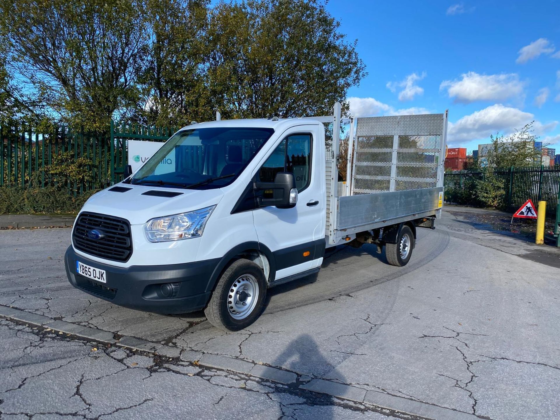 BEVERTAIL/ FLATBED PICKUP TRUCK/ RECOVERY (2016 65 FORD TRANSIT 2.2 RWD 14FT)