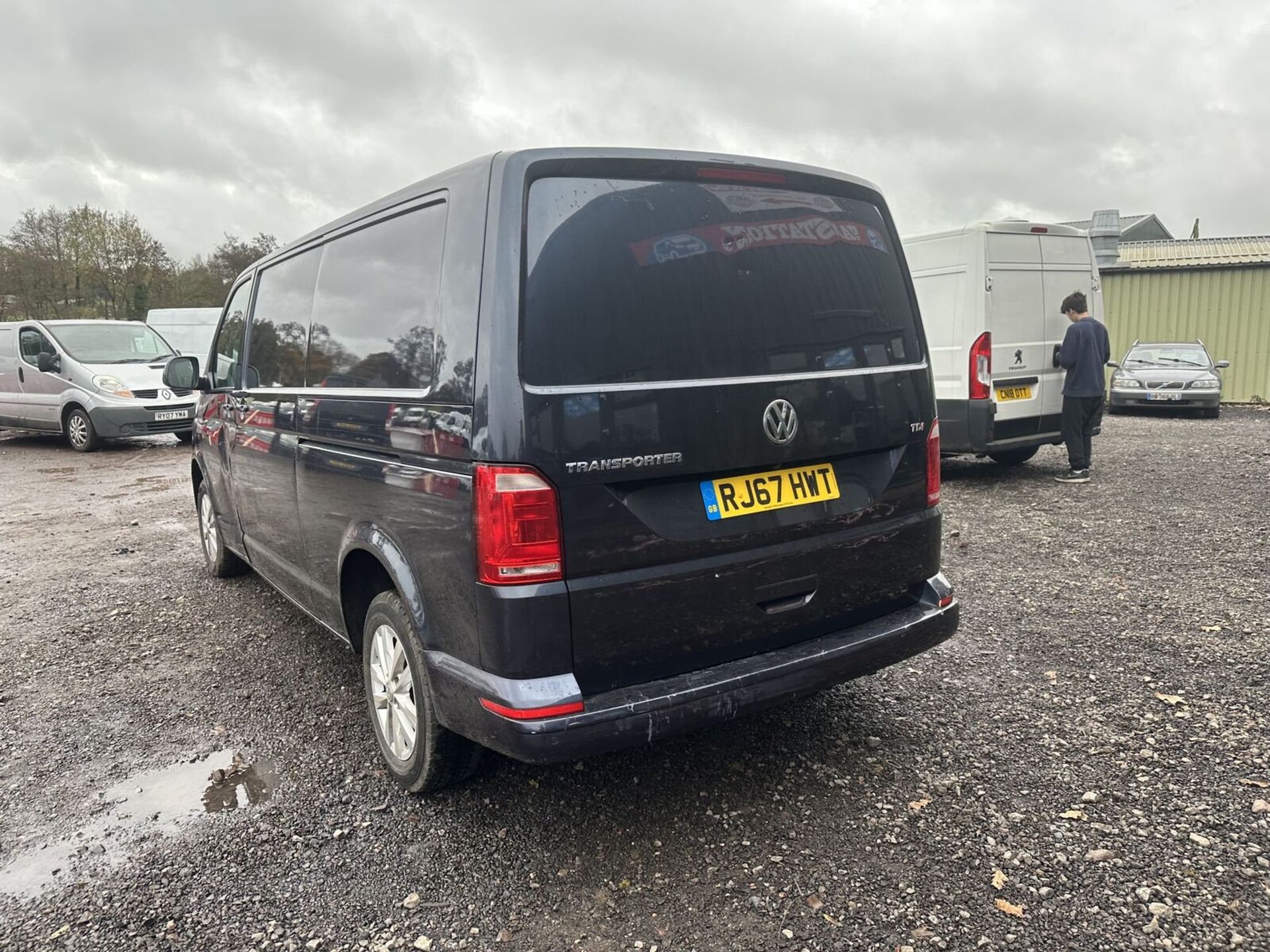 VW TRANSPORTER PANEL VAN: EURO 6, PART SERVICE HISTORY ONLY 130K - NO VAT ON HAMMER - Image 2 of 15