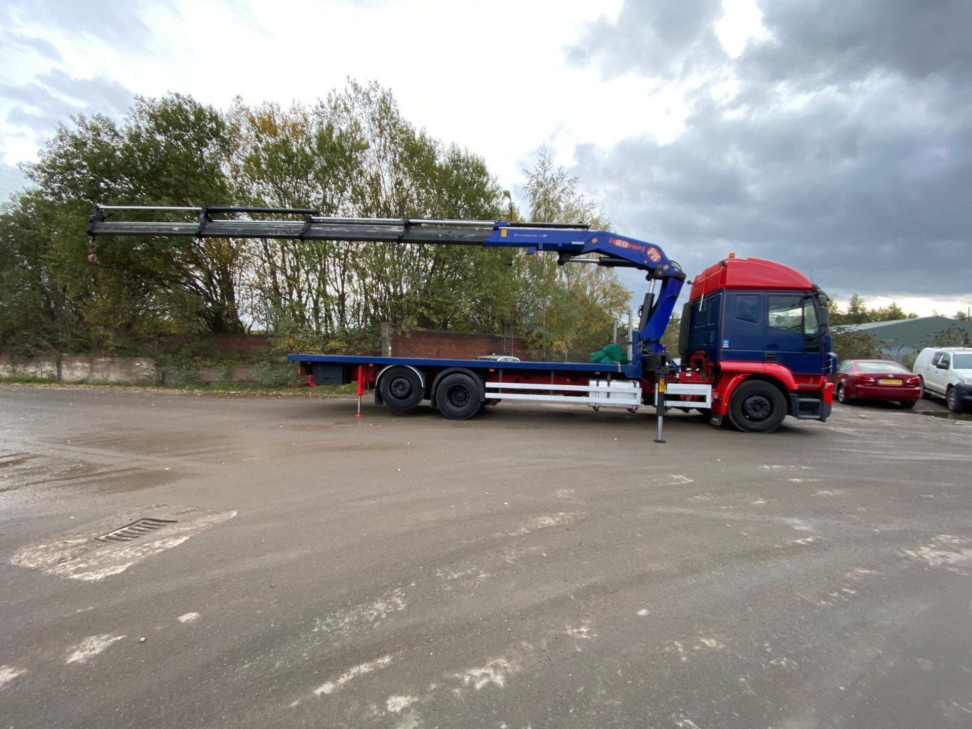 2004 54 IVECO STRALIS 26TON PM 28SP HIAB SLEEPER CAB - Image 2 of 12