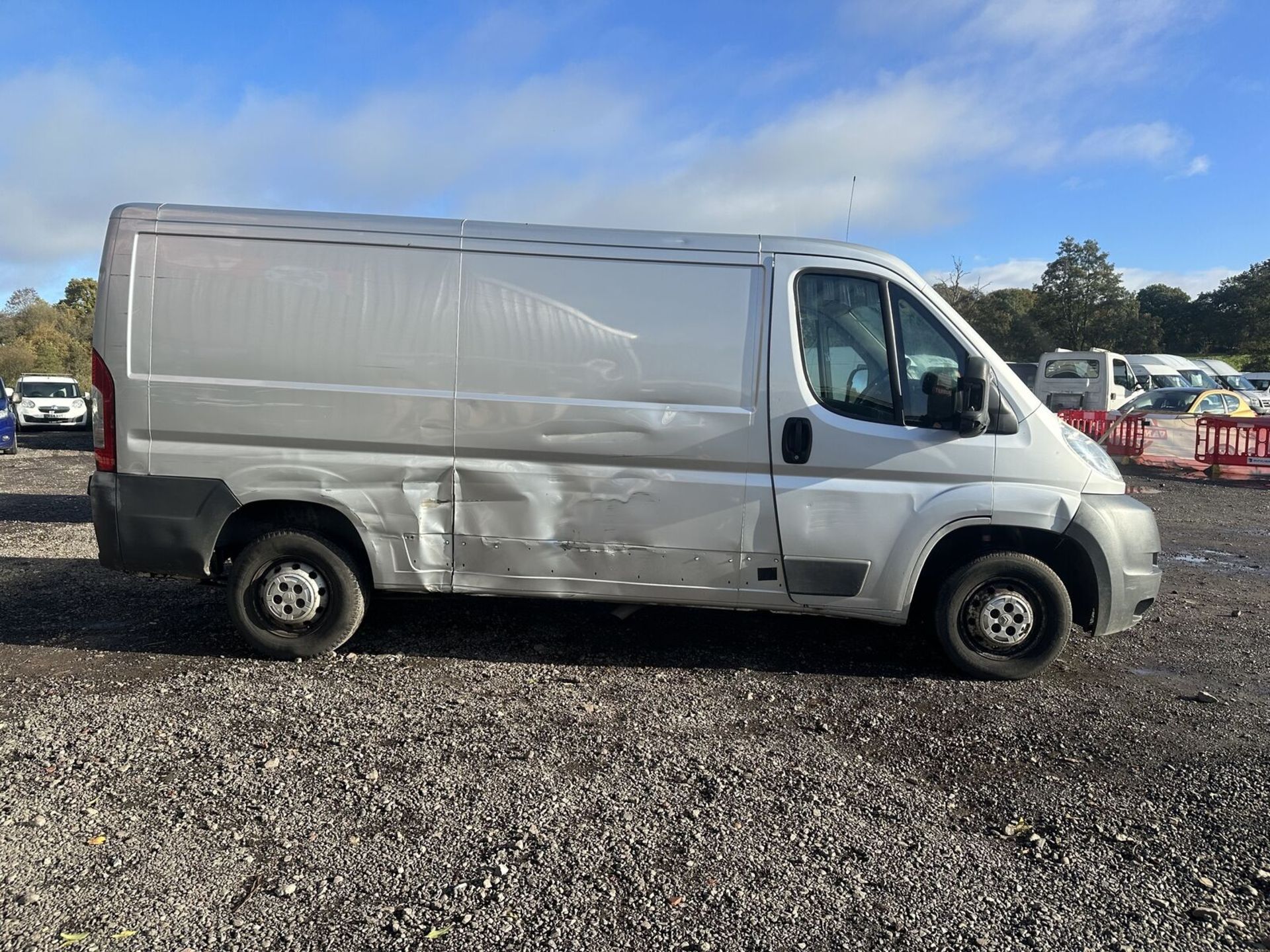 2013 CITROEN RELAY BOXER 35 L2: WITH PARKING SENSORS - MOT FAB 2024 - NO VAT ON HAMMER