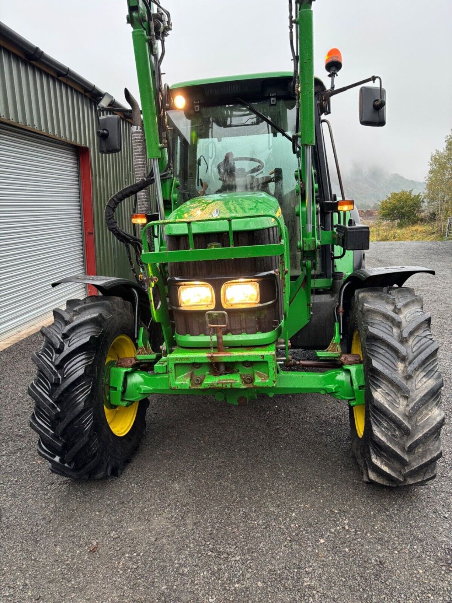 (ONLY 3.5K HOURS) JOHN DEERE 6220 SE TRACTOR WITH JOHN DEERE 631 LOADER - Image 16 of 22