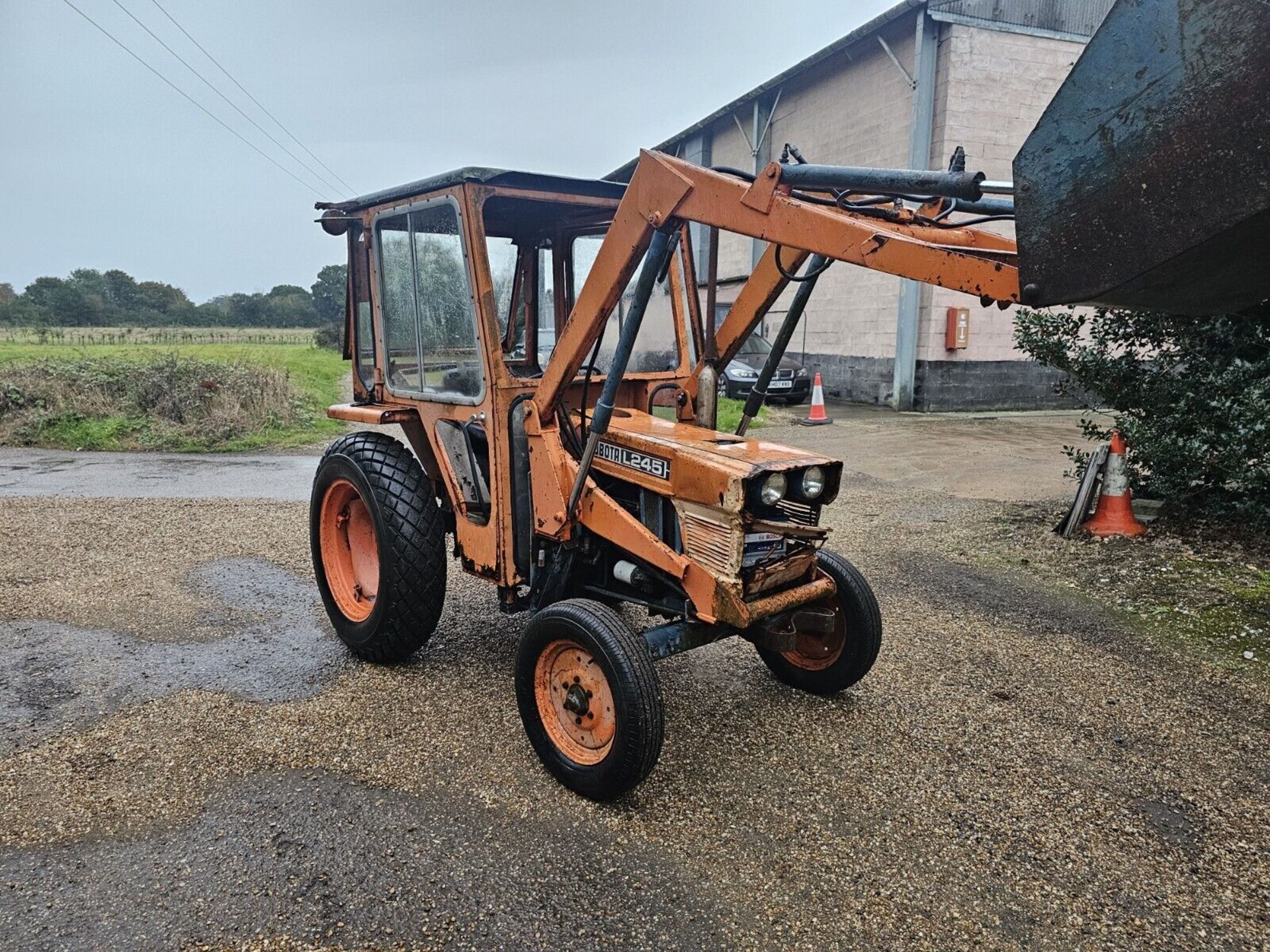 KUBOTA COMPACT LOADER: BUILT FOR PERFORMANCE *(NO VAT ON HAMMER)* - Bild 4 aus 5