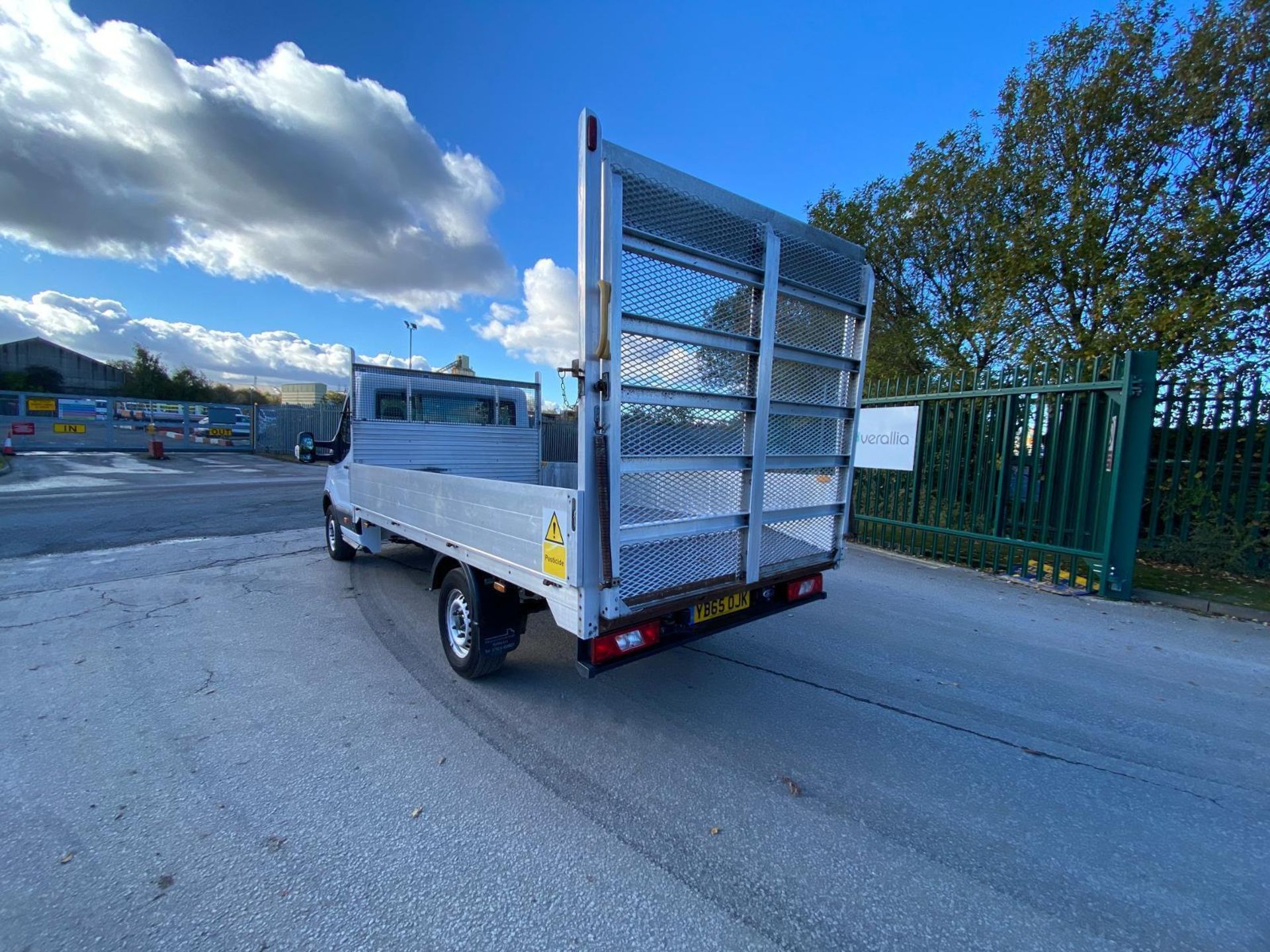 BEVERTAIL/ FLATBED PICKUP TRUCK/ RECOVERY (2016 65 FORD TRANSIT 2.2 RWD 14FT) - Image 5 of 14