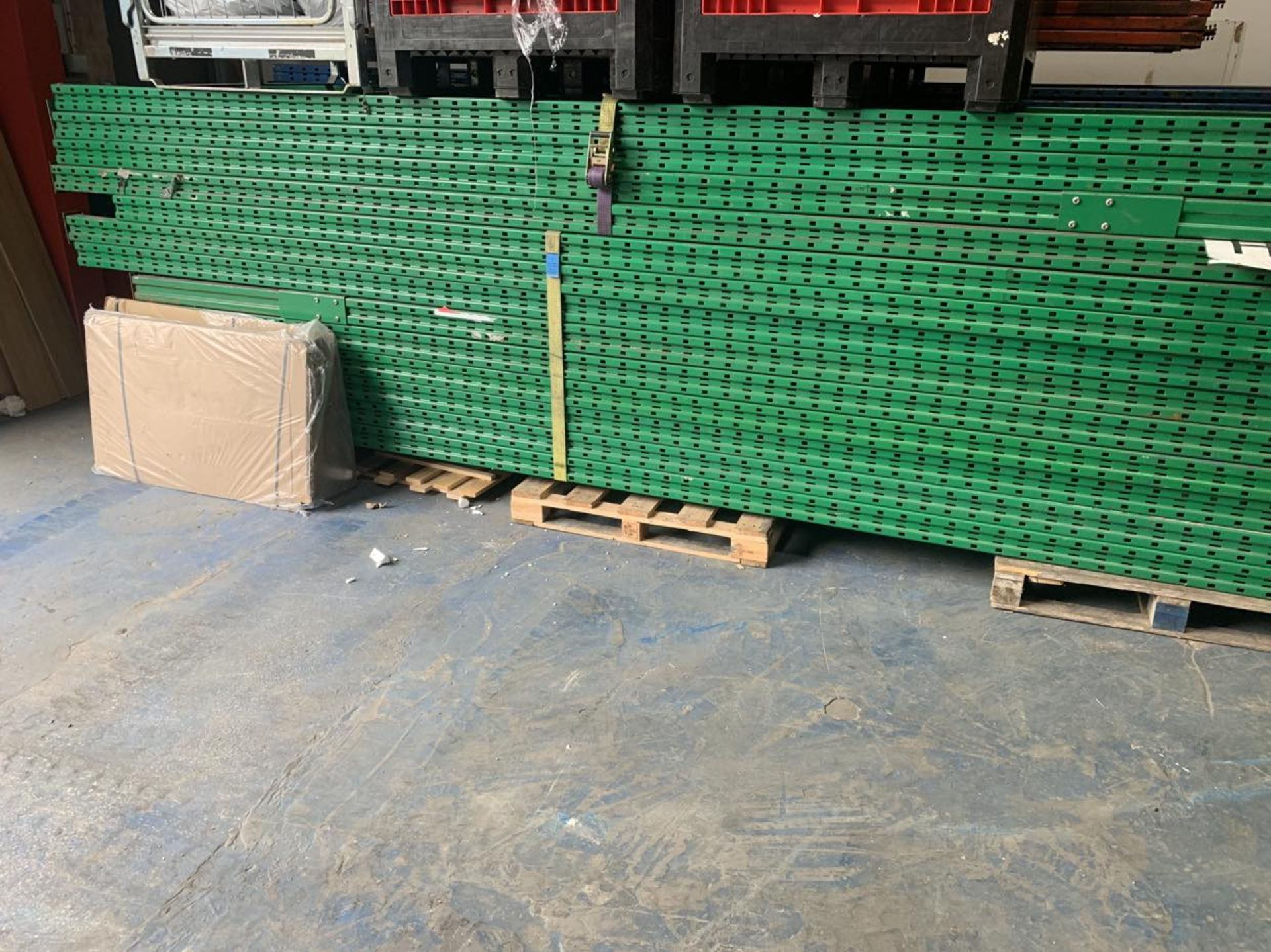 INDUSTRAIL PALLET RACKING HEAVY DUTY 10 UPRIGHTS AND 34 BEAMS - Image 2 of 2
