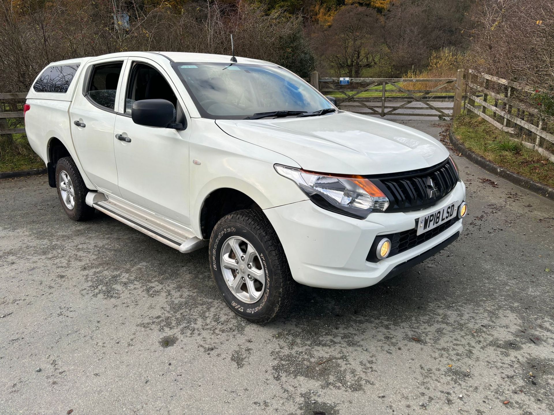 **(ONLY 59K MILEAGE)** MITSUBISHI L200 DOUBLE CAB PICKUP 2018 MODEL