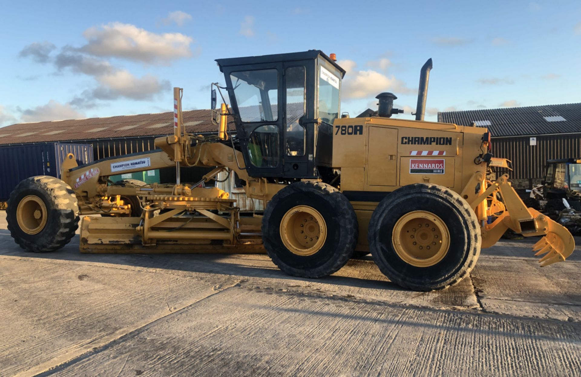 CHAMPION KOMATSU 780A MOTOR GRADER ( SAME SIZE AS