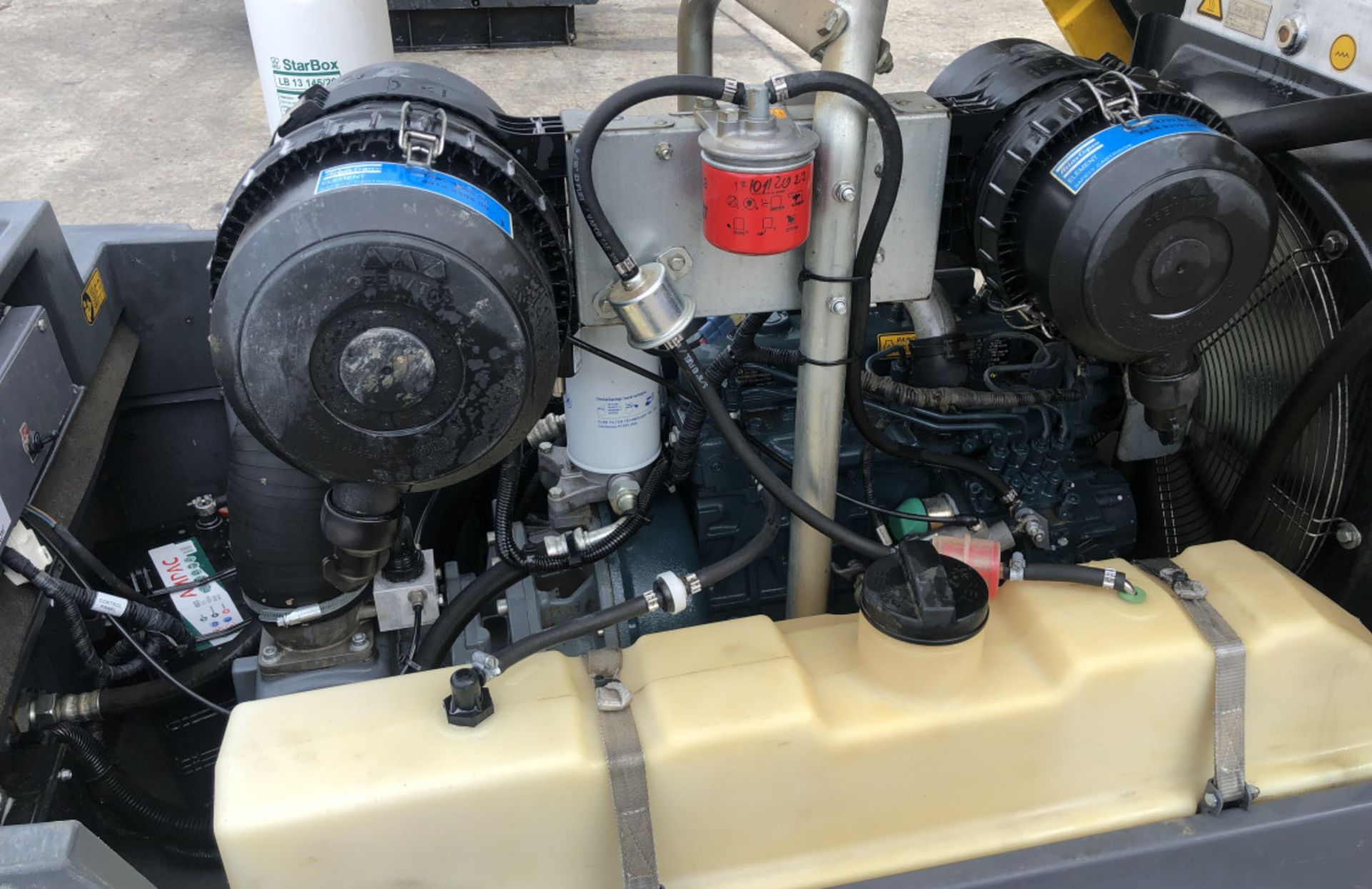 DOOSAN 741 +COMPRESSOR/GENERATOR - Image 3 of 15