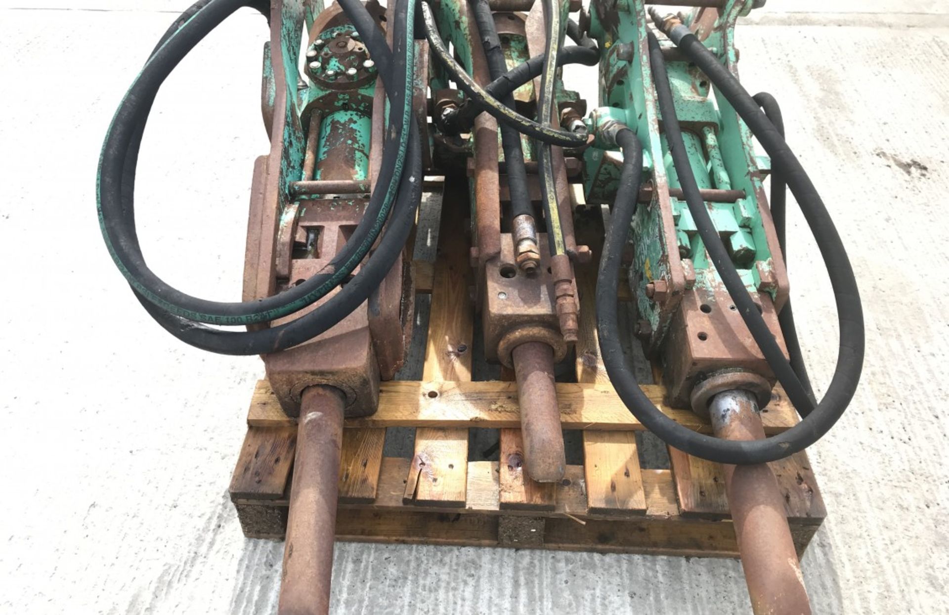 MONTEBERT HYD BREAKER TO SUIT BACKHOE LOADER - Image 5 of 6