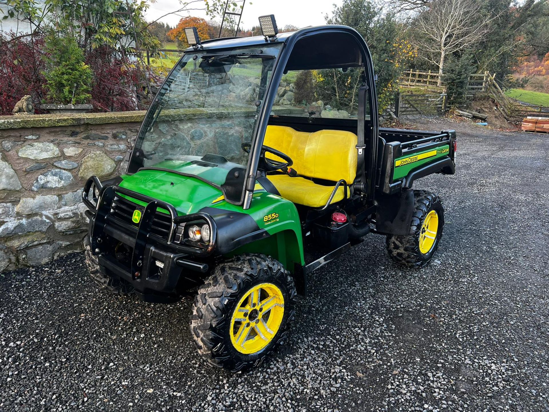 JOHN DEERE 855D 2014 4WD GATOR