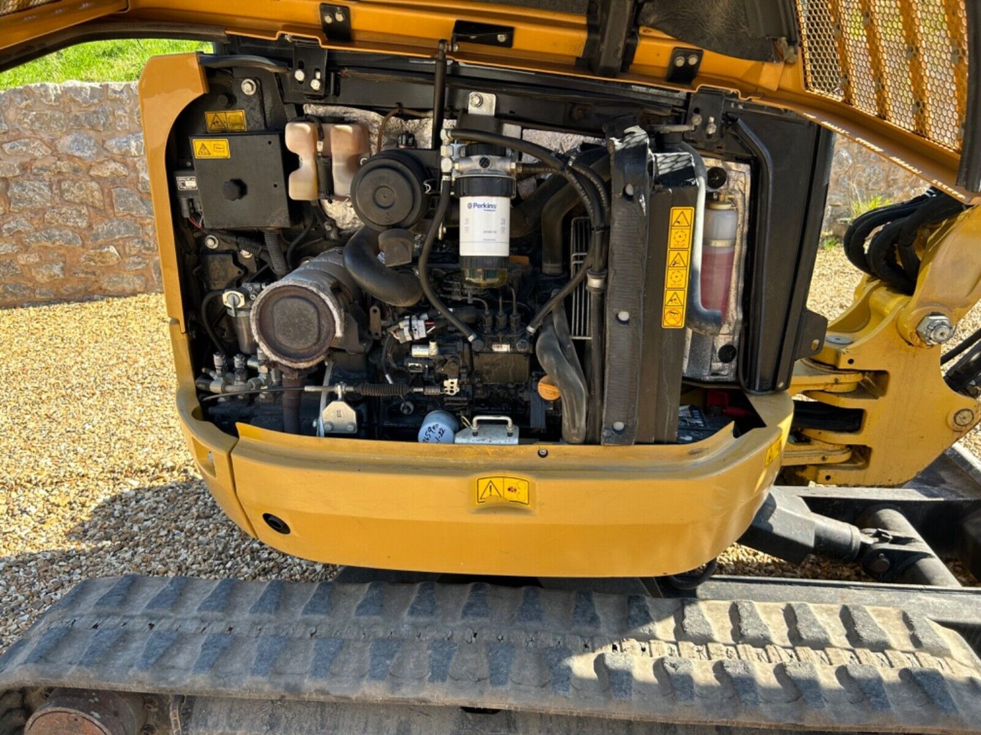 DEPENDABLE WORKHORSE: CAT 302.7 3-TON DIGGER FOR SALE - Image 15 of 15