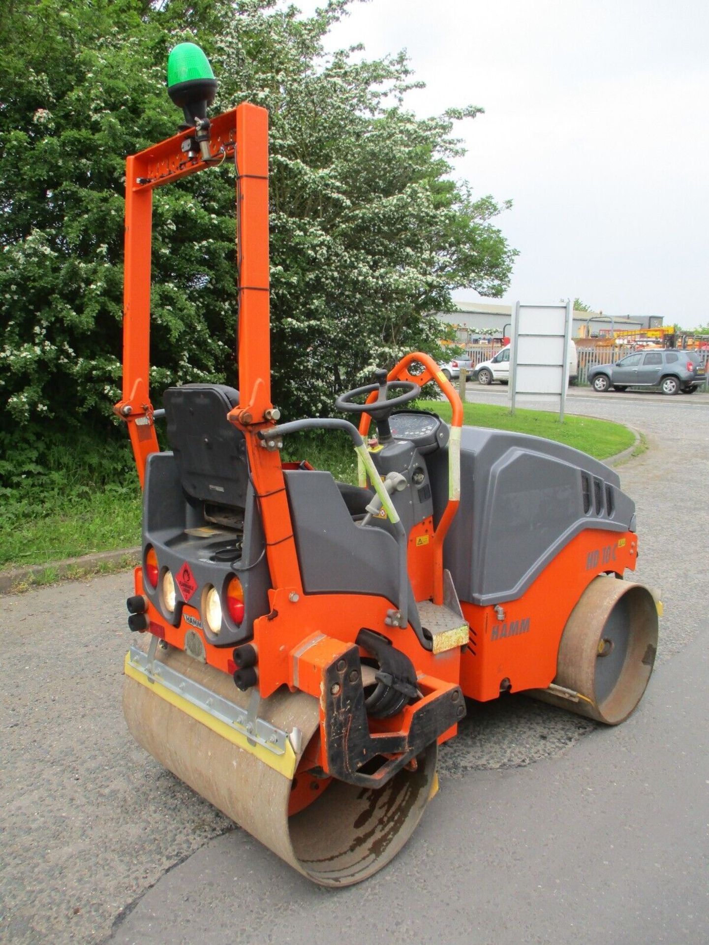 2015 HAMM HD10 VIBRATING ROLLER BOMAG BENFORD TEREX 100 RIDE ON 697 HRS - Image 7 of 12