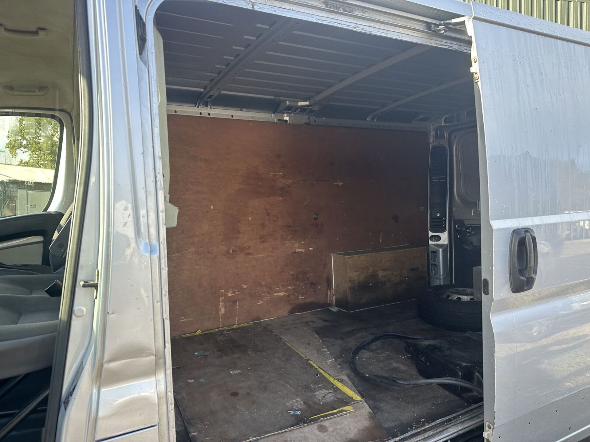 2013 CITROEN RELAY BOXER 35 L2: WITH PARKING SENSORS - MOT FAB 2024 - NO VAT ON HAMMER - Image 15 of 15