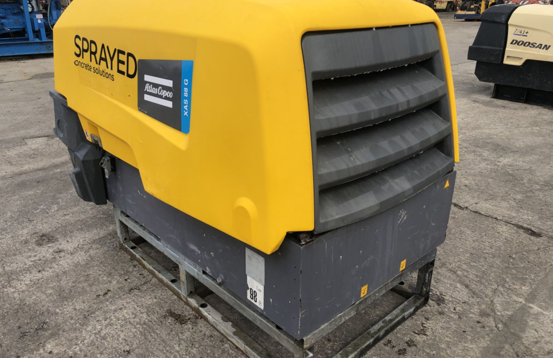 ATLAS COPCO XAS 88G COMPRESSOR/ GENERATOR - Image 6 of 9