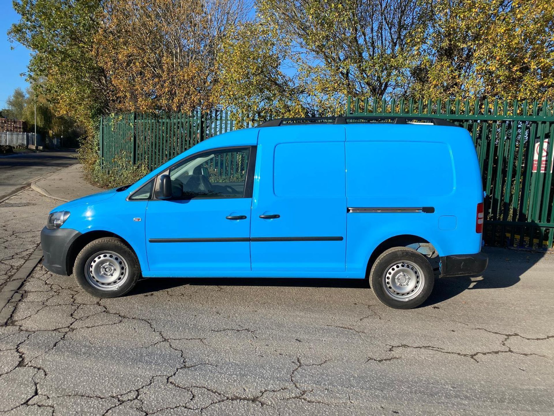 EFFORTLESS EFFICIENCY: 2011 VW CADDY MAXI LWB 1.6TDI MANUAL (NOT VAT ON HAMMER)