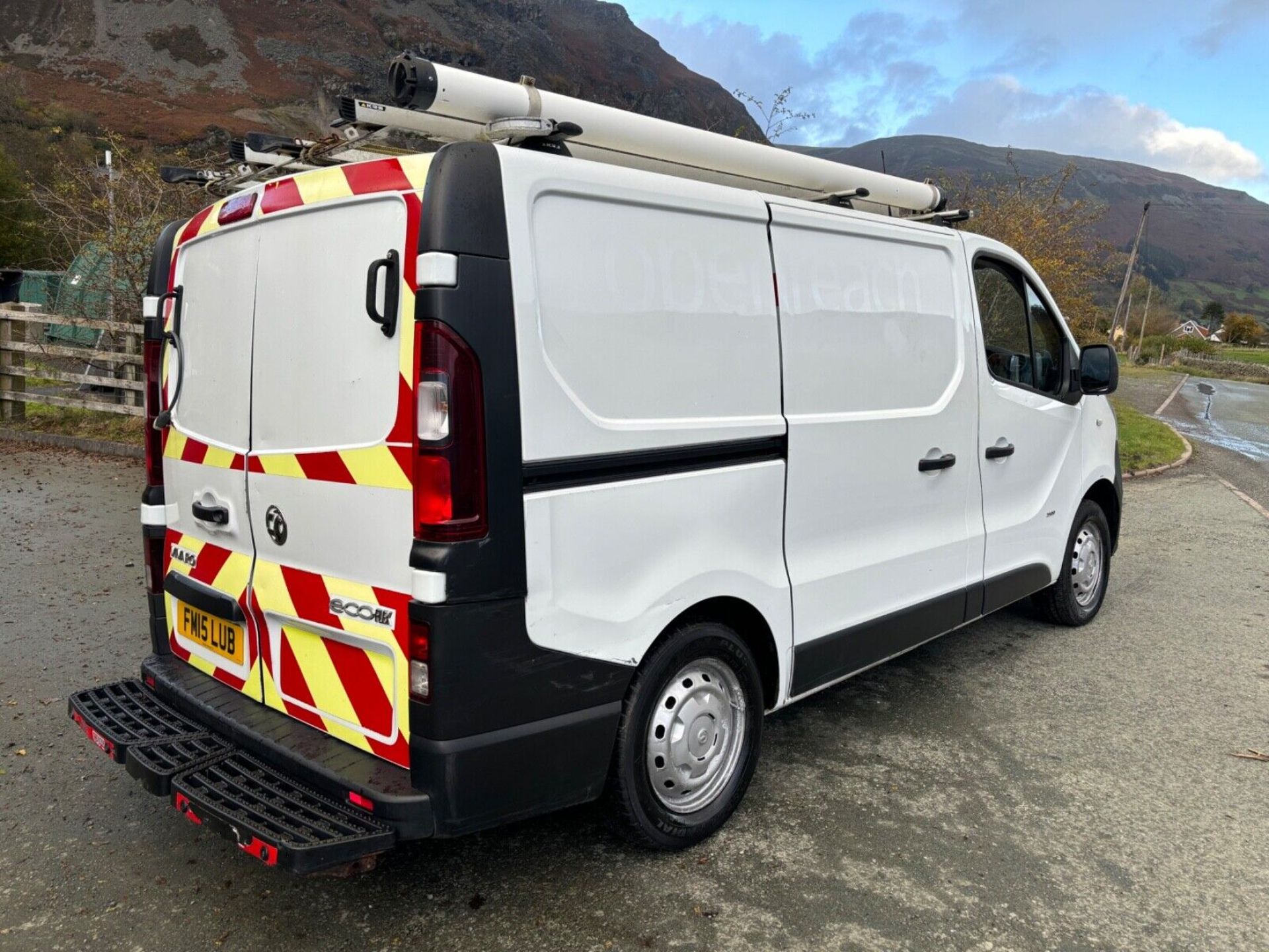 VAUXHALL VIVARO 1.6 ECO FLEX - Image 10 of 13