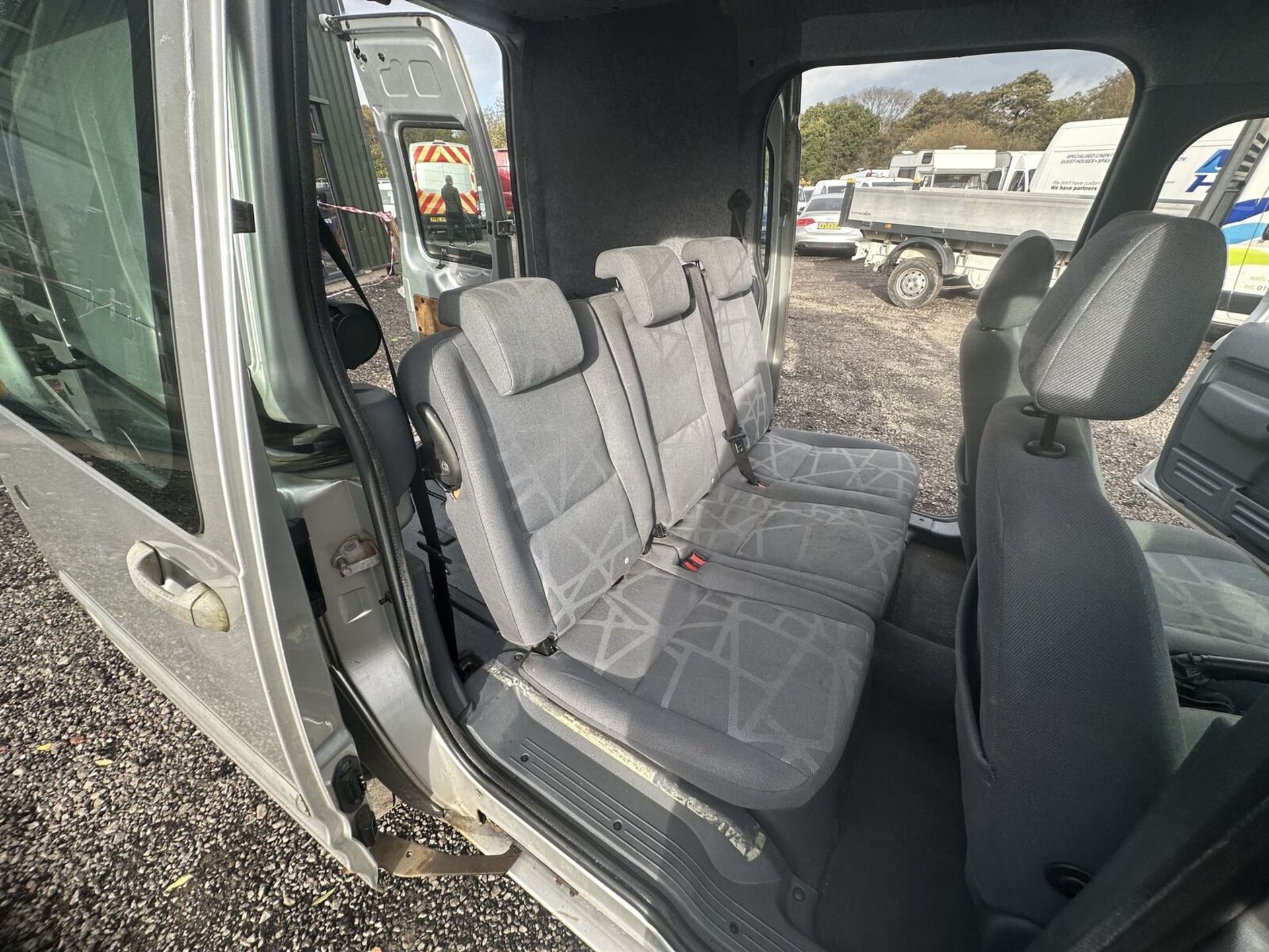 2013 FORD TRANSIT CONNECT CREW: SPACIOUS 5-SEATER - Image 3 of 15