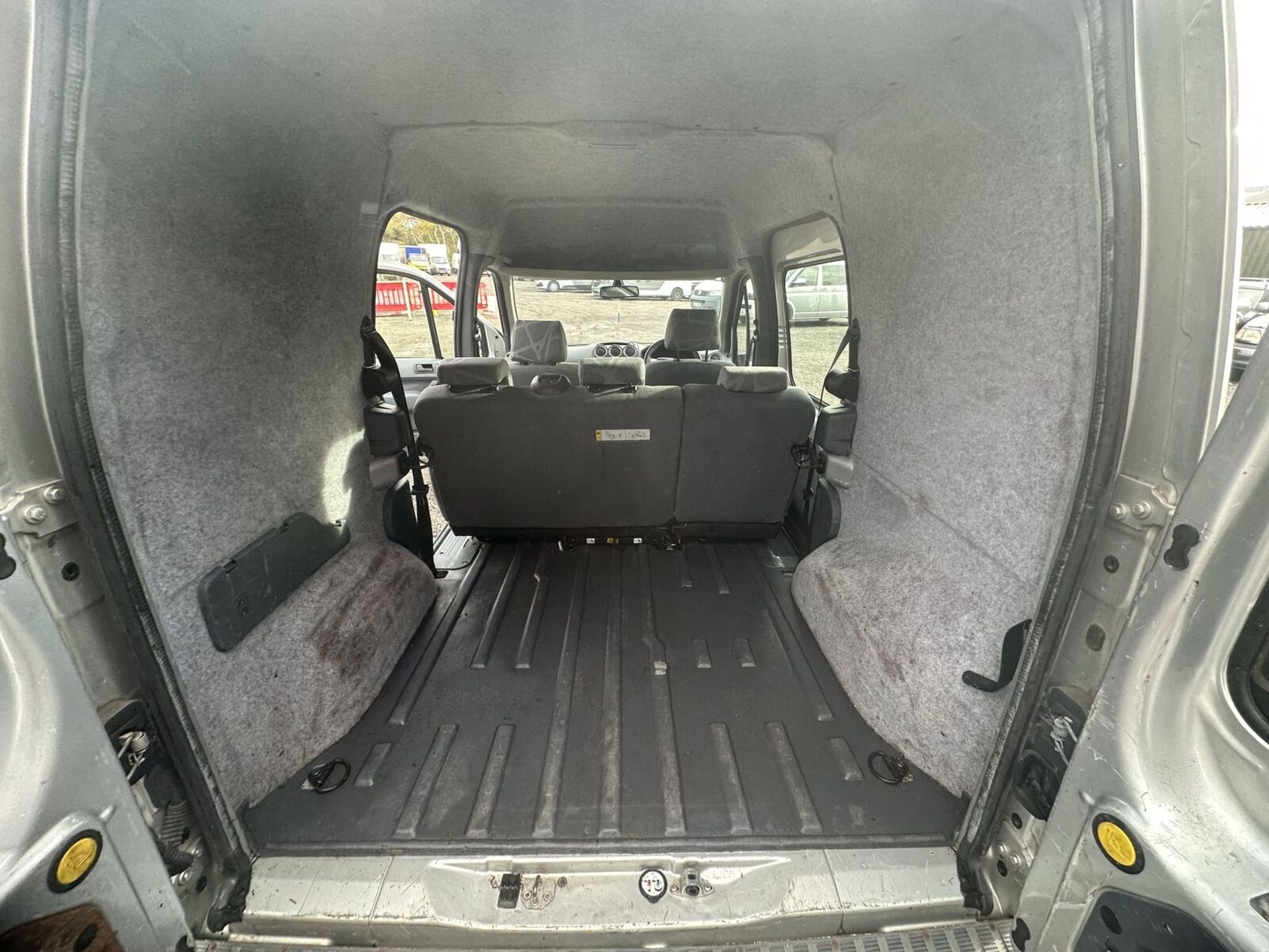 2013 FORD TRANSIT CONNECT CREW: SPACIOUS 5-SEATER - Image 13 of 15