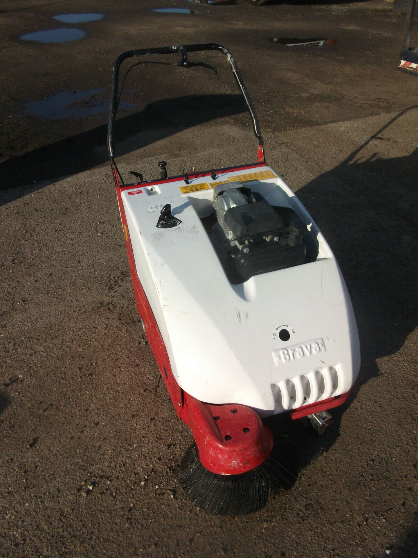 HONDA ENGINE BRAVA VACUUM CLEANER - Bild 3 aus 4