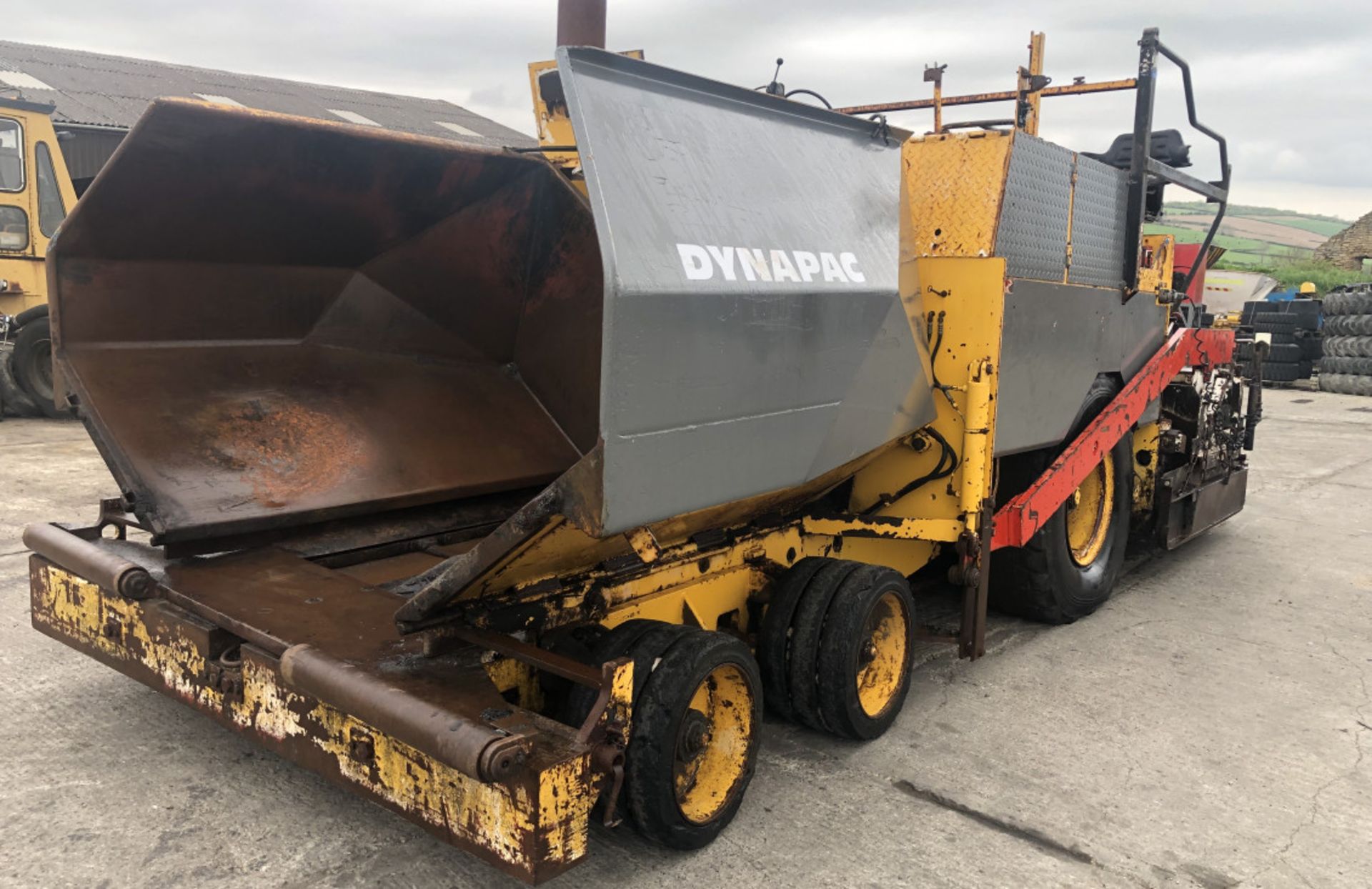 DYNAPAC CC11011P ASPHALT TARMAC PAVER - Image 6 of 14