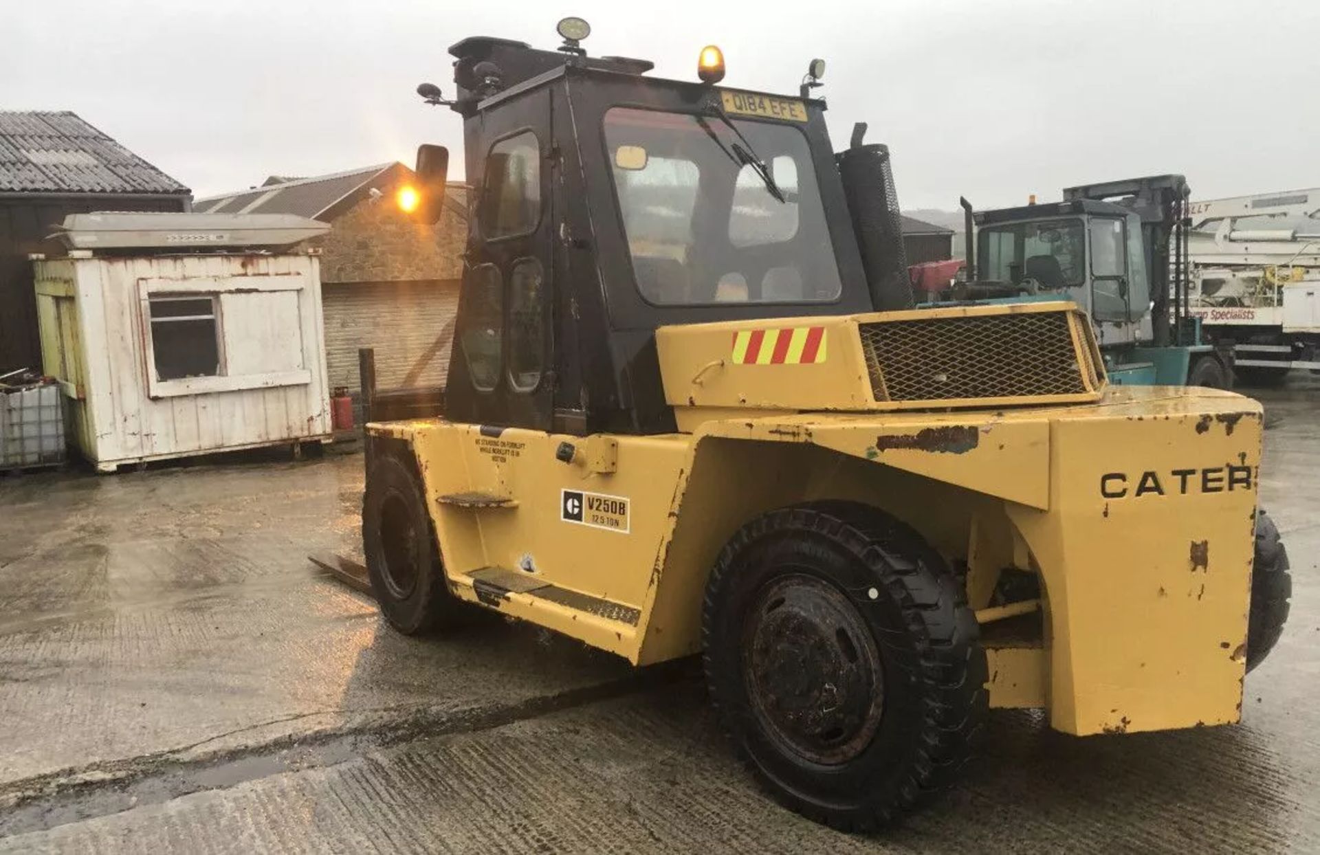 CAT V250 DIESEL 12.5 TON FORKLIFT - Image 5 of 6