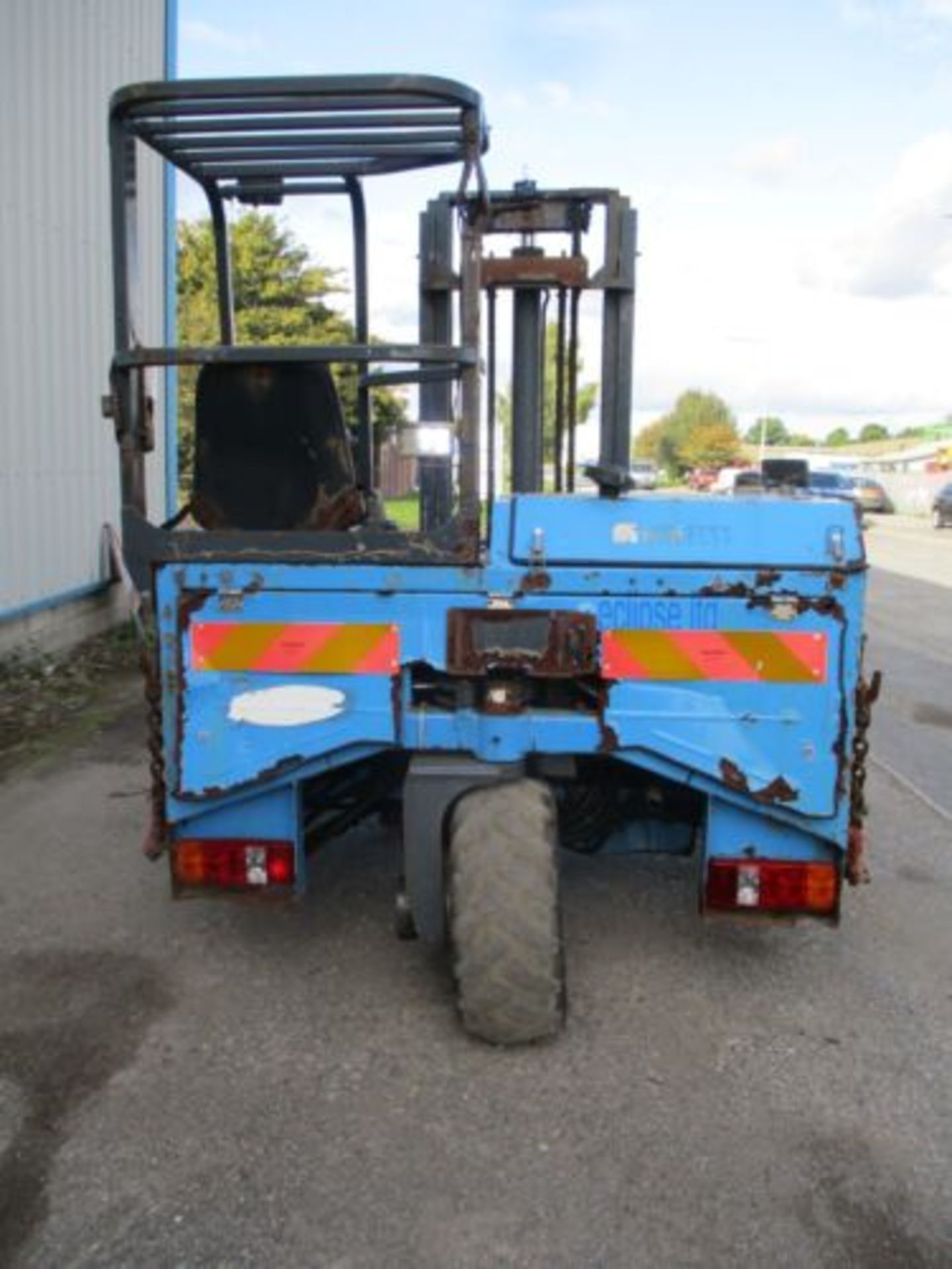 COMPACT MOFFETT MOUNTY: 2400KG LIFT AND WEIGHS 2400KG - Image 6 of 13